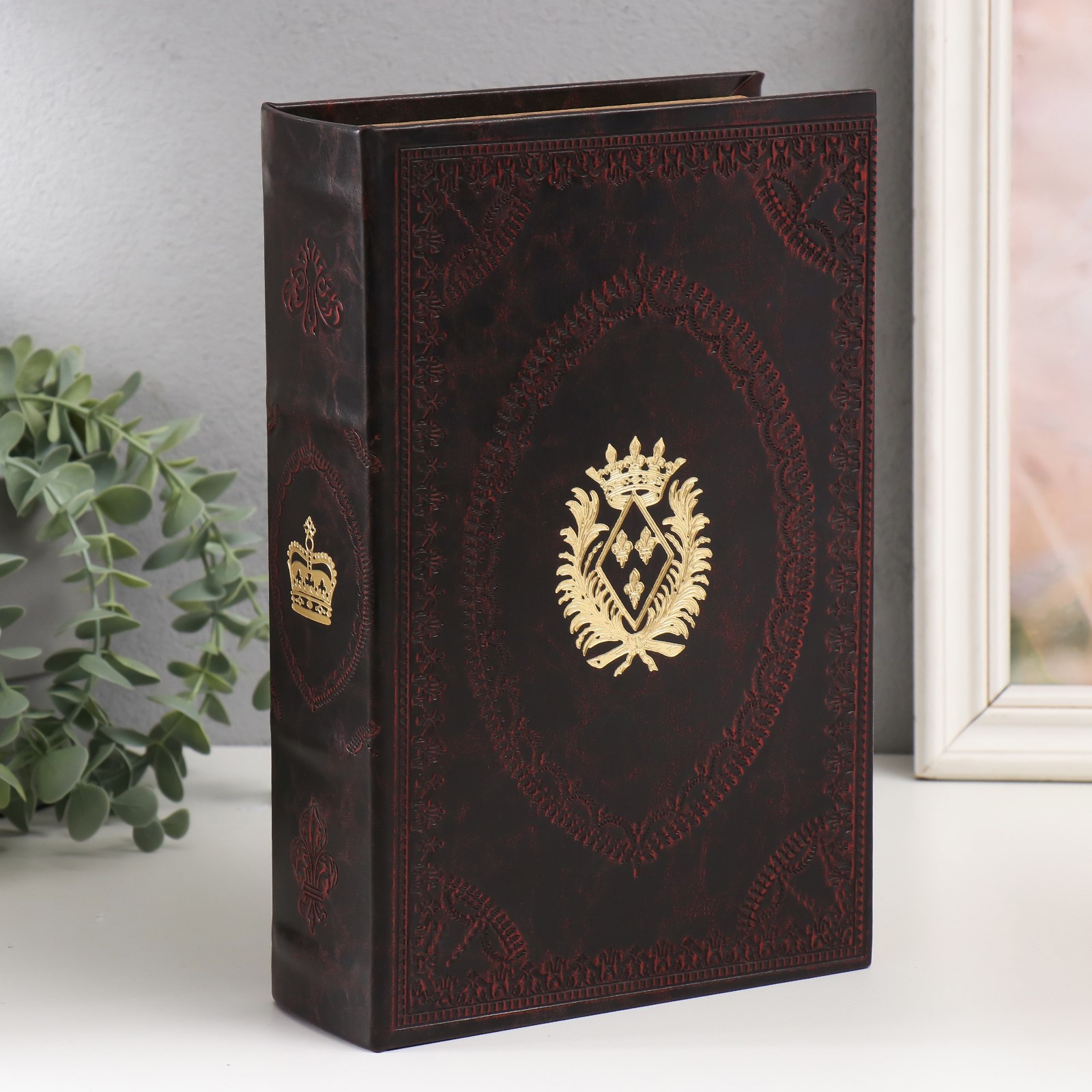 Изображение товара Шкатулка сейф-книга Герб с короной 27x18x7 см