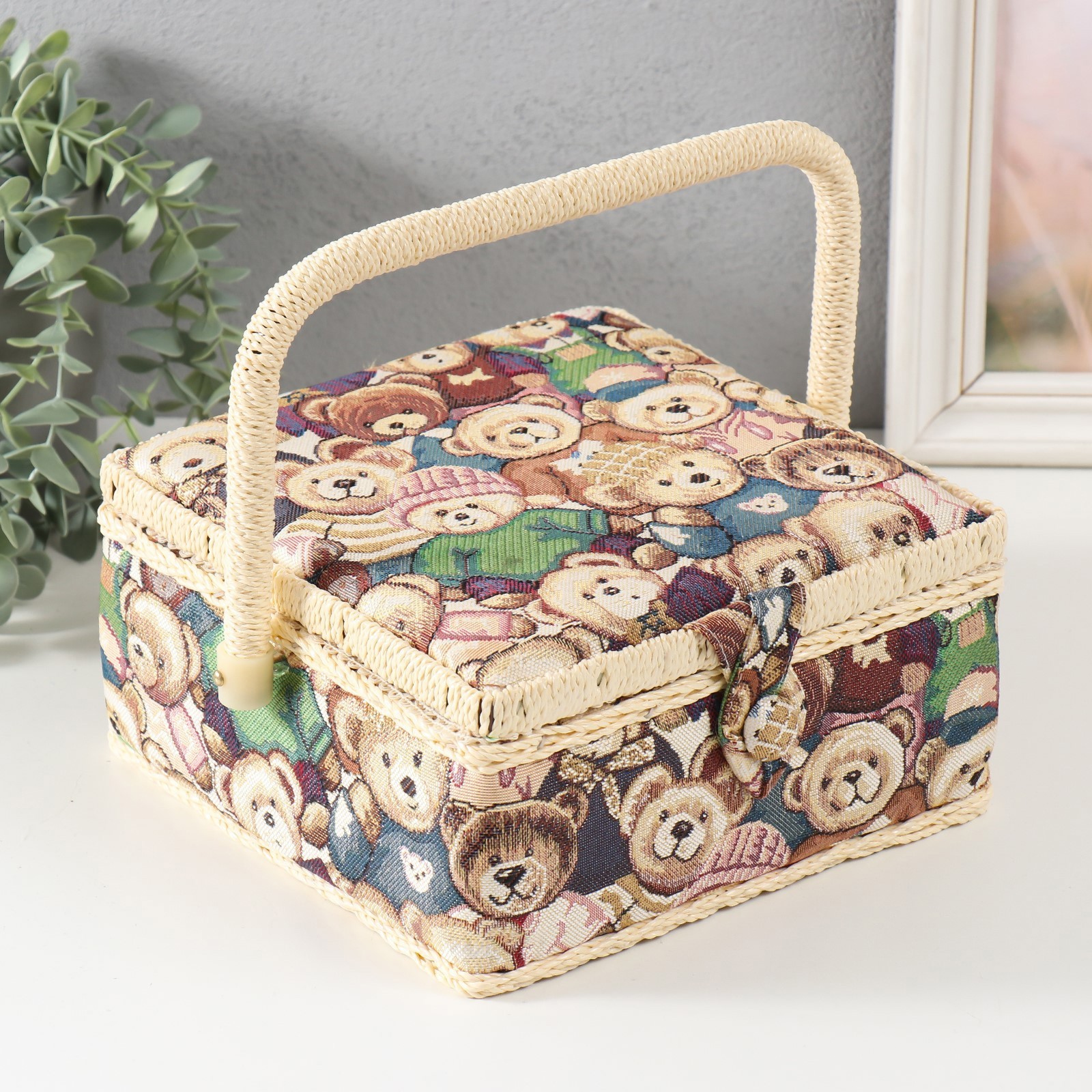 Изображение товара Шкатулка для рукоделия "Плюшевые медвежата" 20x20x11 см