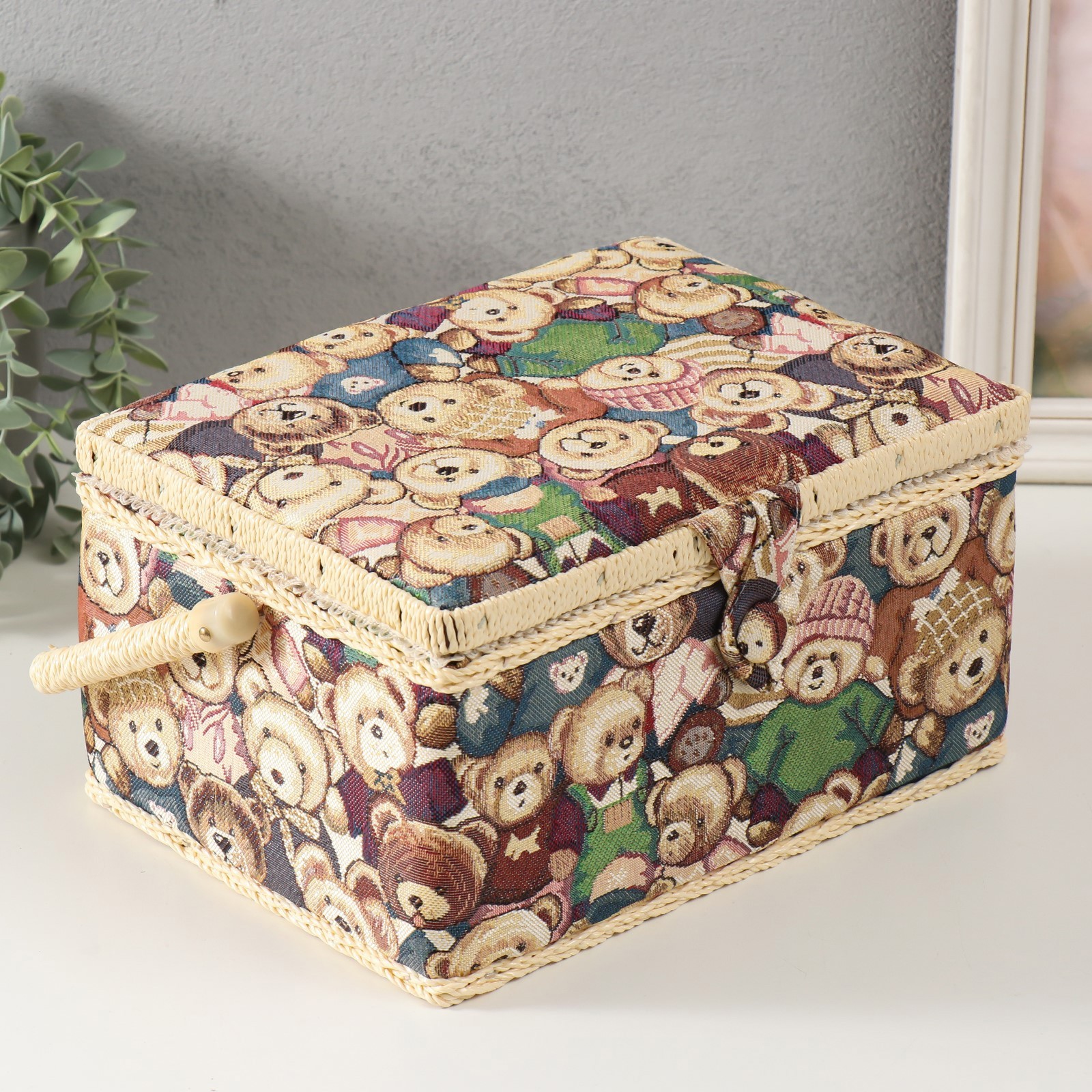 Изображение товара Шкатулка для рукоделия "Плюшевые медвежата" — 19x26x14,5 см