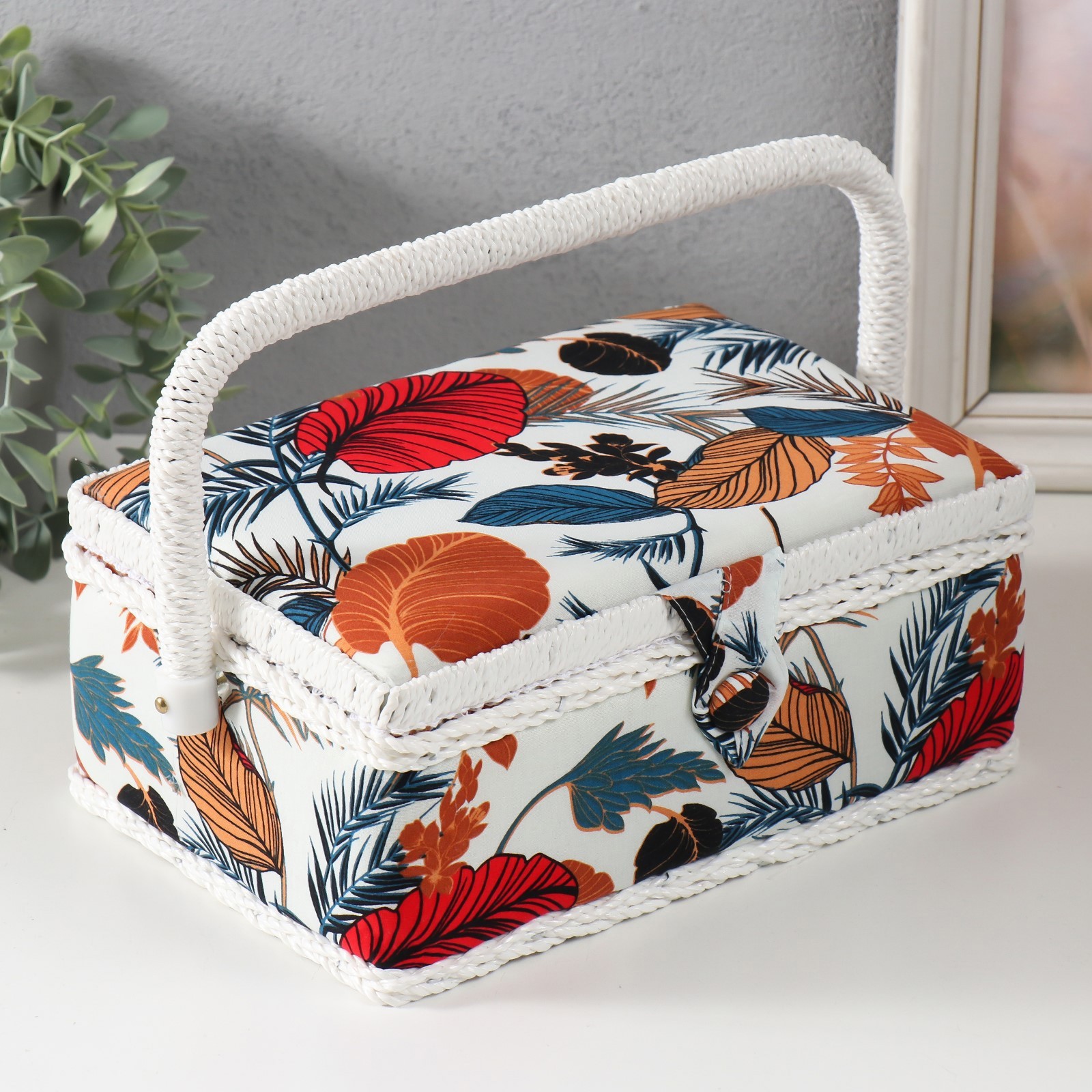 Изображение товара Шкатулка для рукоделия "Тропические листья" 24x16x11 см