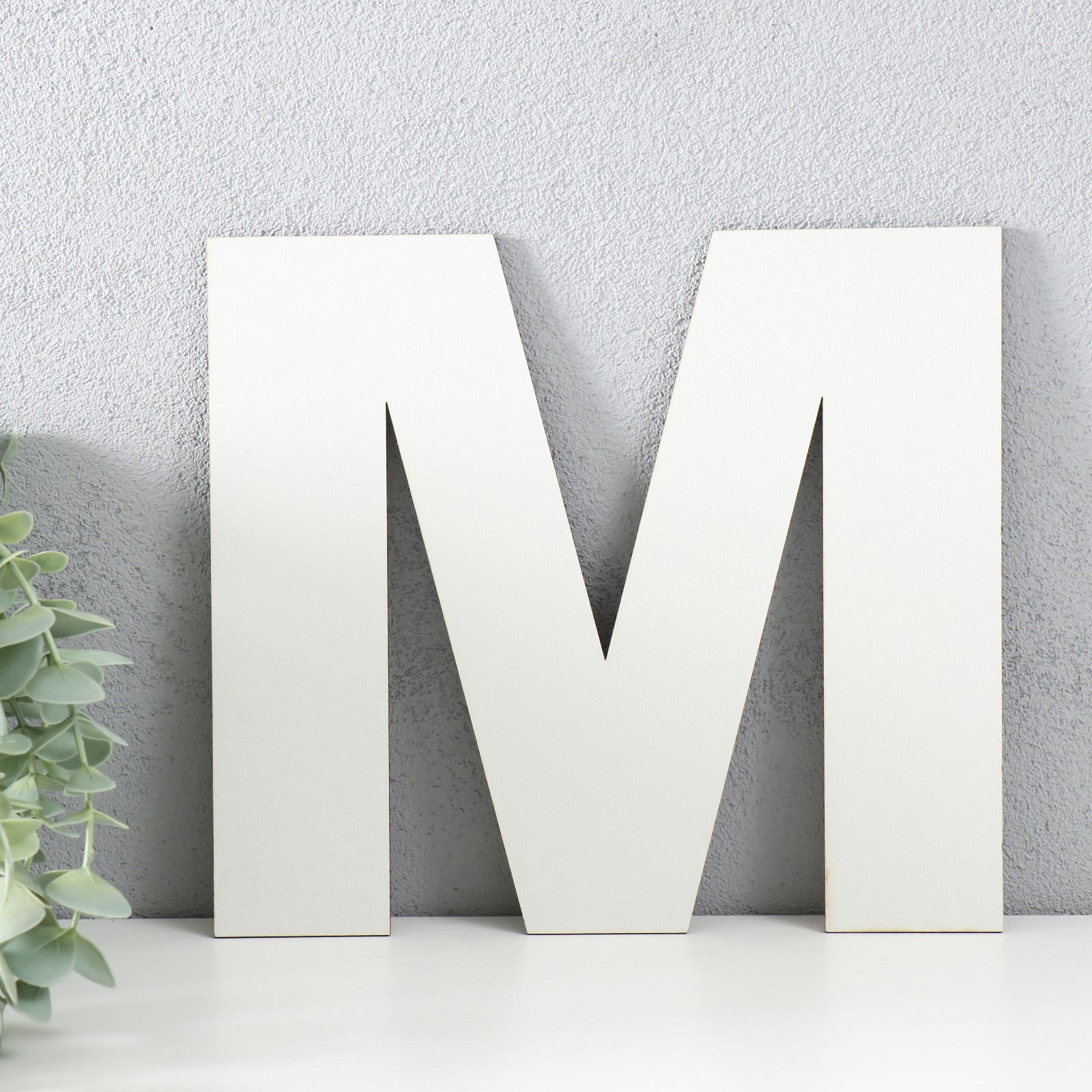Изображение товара Панно на стену декоративное "Буква M" 22.5x20 см белый Изображение товара Панно на стену декоративное "Буква M" 22.5x20 см белый