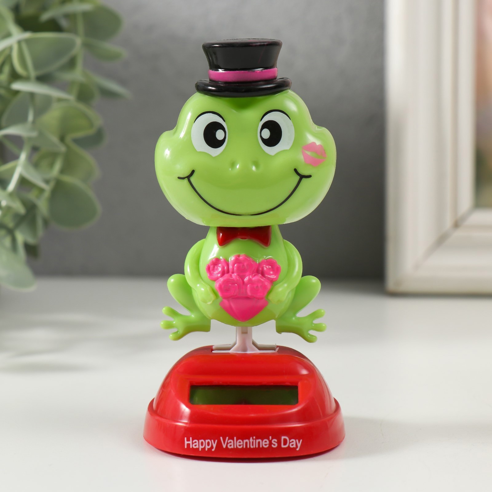 Изображение товара Маятник антистресс Лягушонок с букетом роз в цилиндре