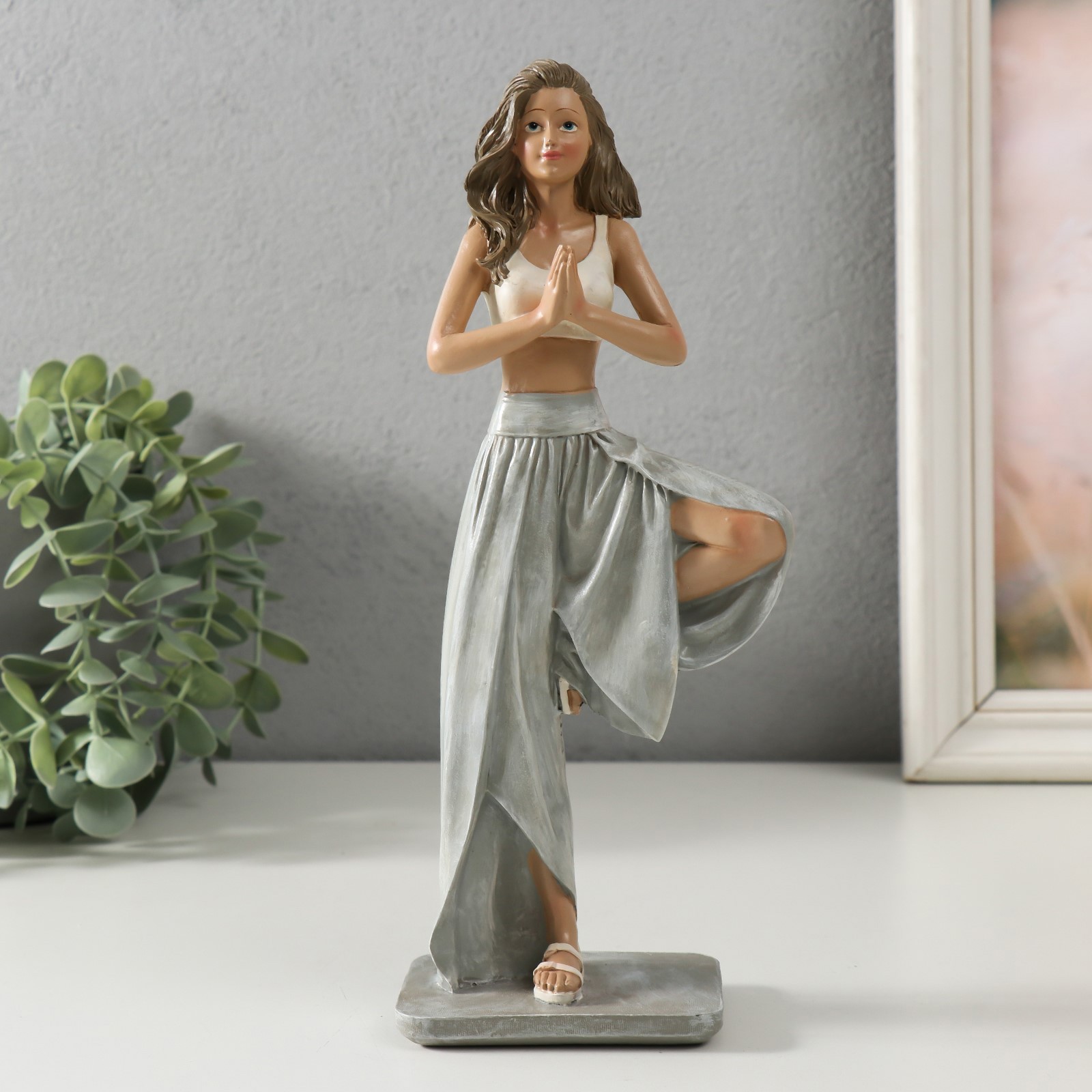 Изображение товара Сувенир "Девушка - поза дерева" 11x6.5x25.5 см