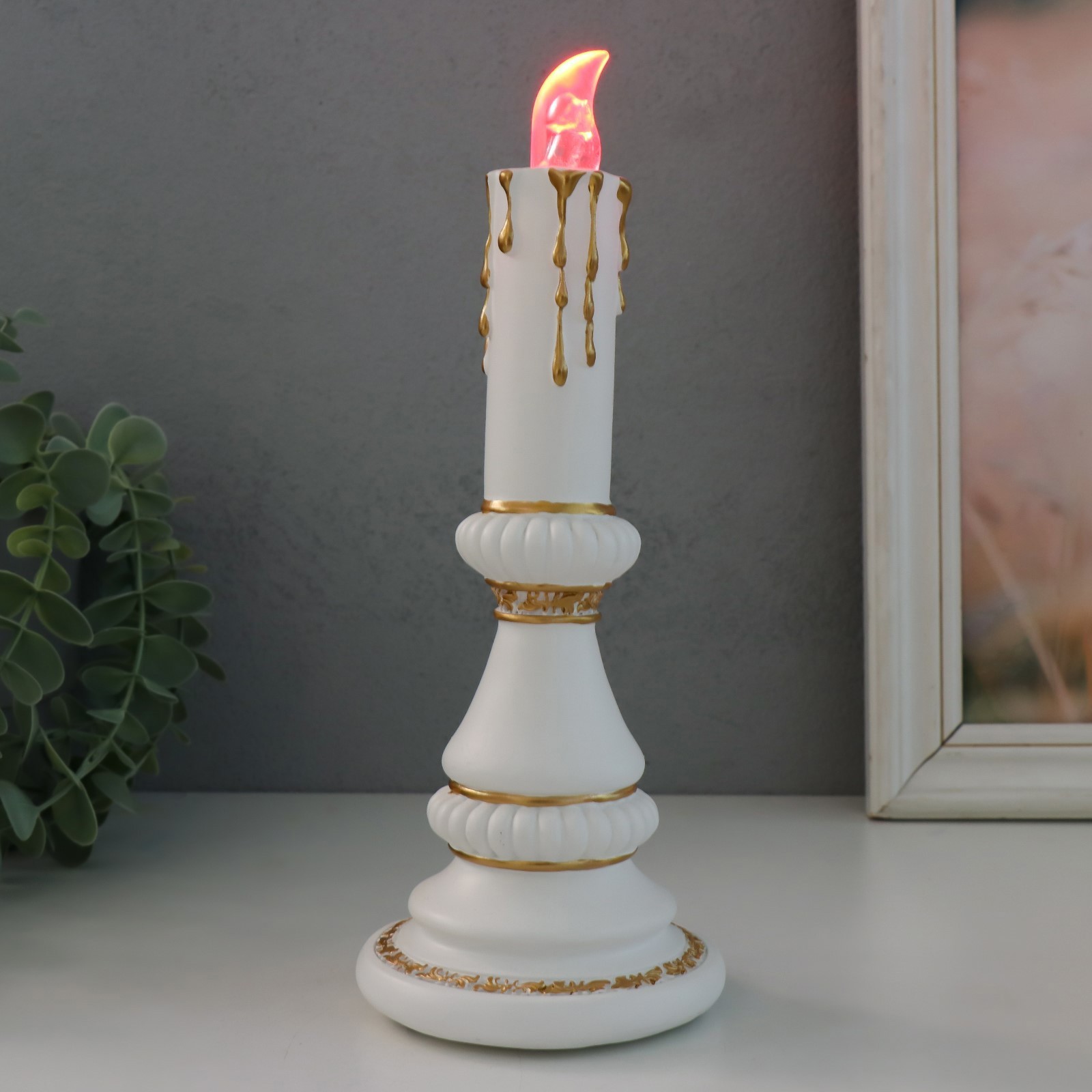 Изображение товара Сувенир с подсветкой "Свеча" белый с золотом 10x10x24.5 см