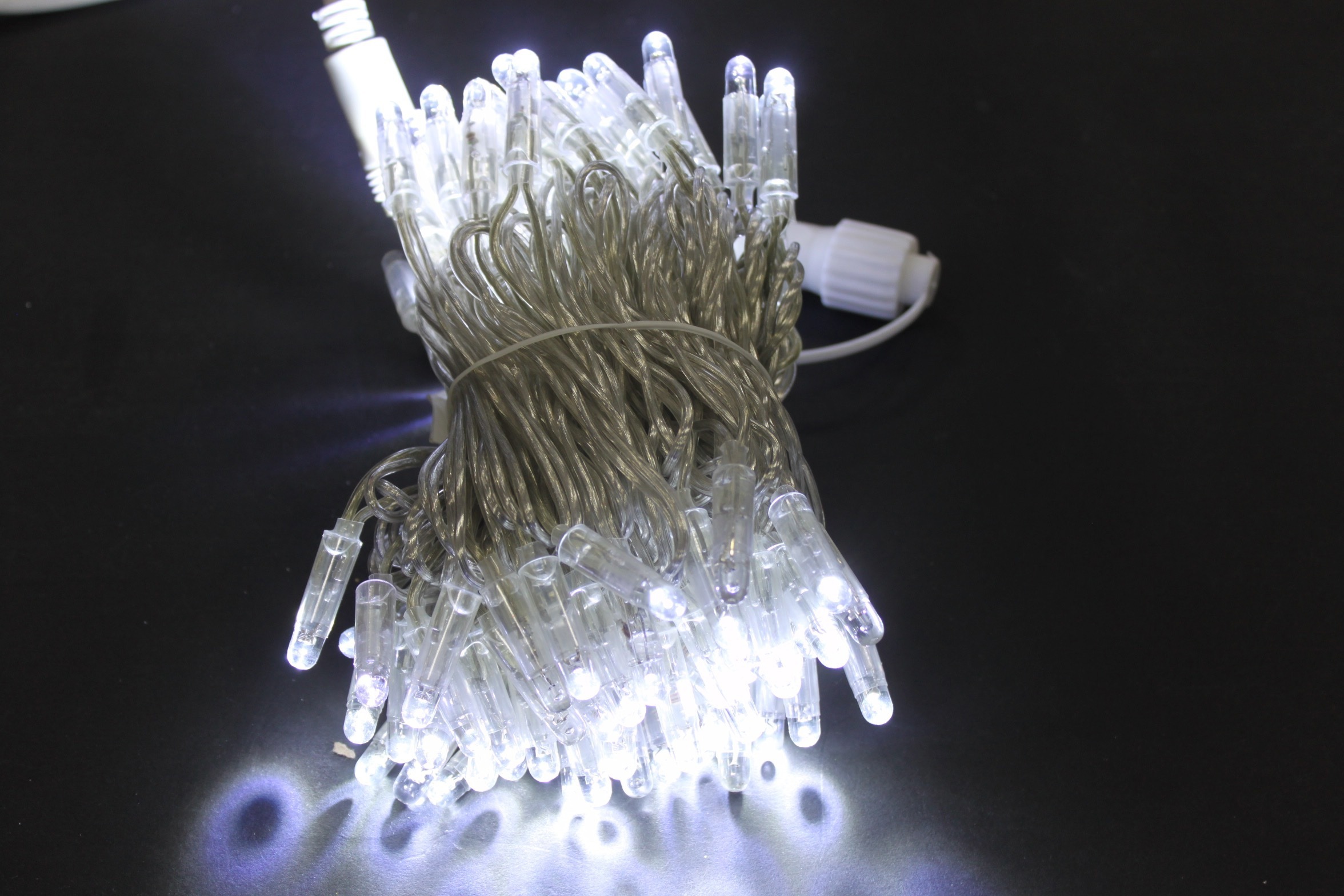 Изображение товара Электрогирлянда 10 м 100 LED холодный белый IP44 для улицы и дома