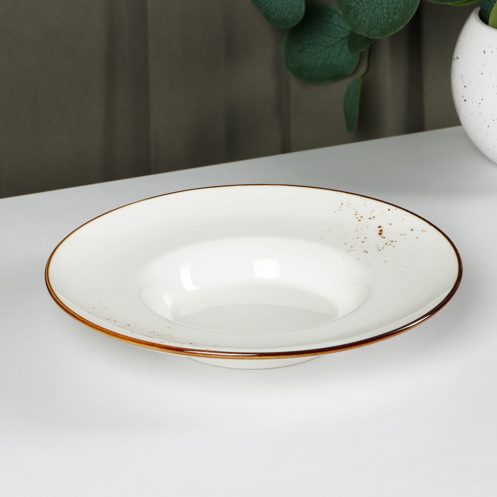 Изображение товара Тарелка для пасты Magistro Эрида 160 мл d21 см