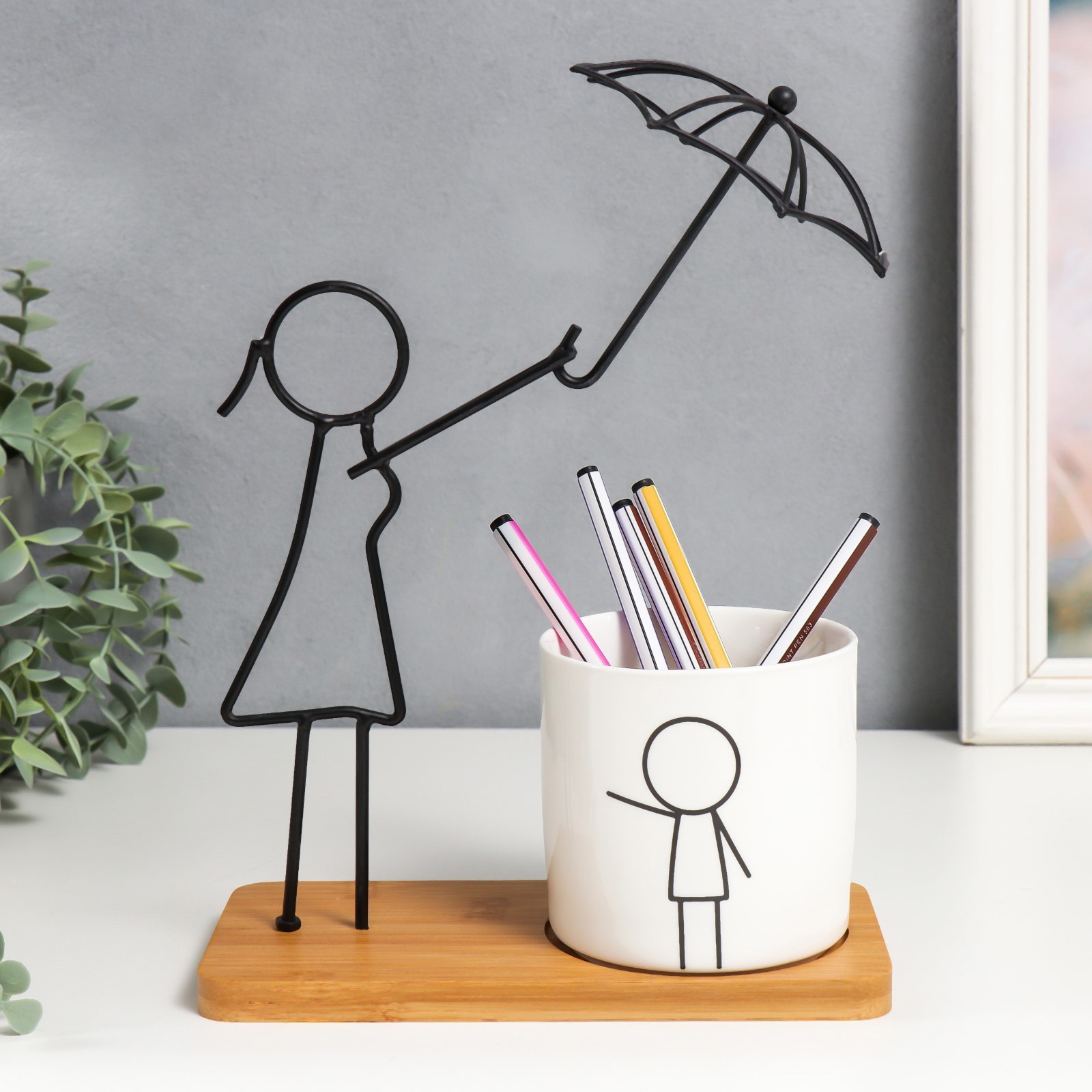 Изображение товара Карандашница "Девочка с зонтом" 27x9.8x19.8 см