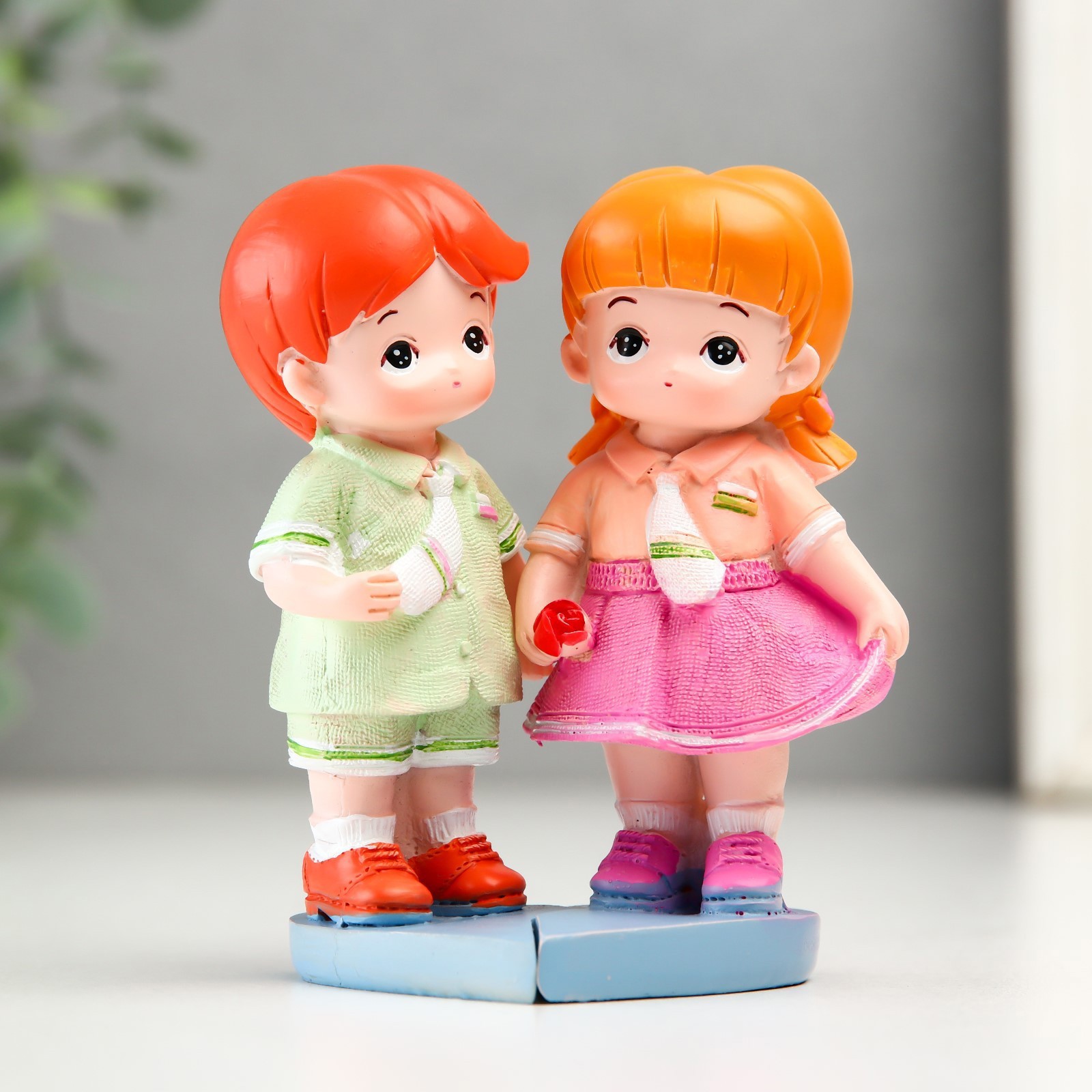 Изображение товара Сувенир Малыши с сумочками на сердце набор 2 шт — полистоун, Китай