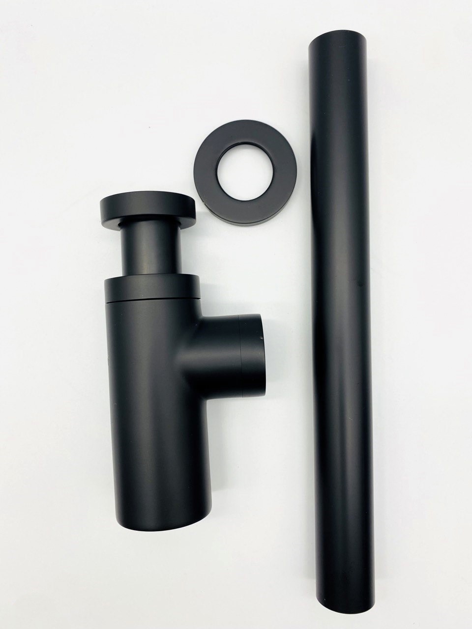 Изображение товара Сифон для раковины Vieir 1 1/4" Ø32 мм черный универсальный