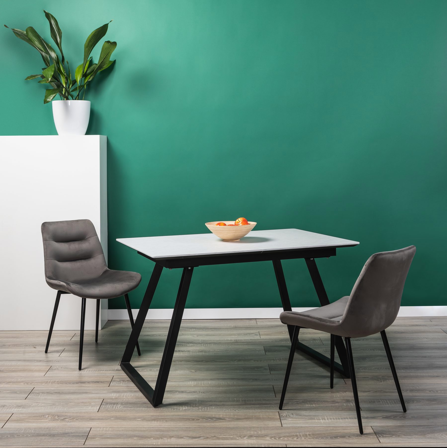 Изображение товара Стол прямоугольный R-Home Пеле 140-180x75x80 см ЛДСП цвет белый/черный