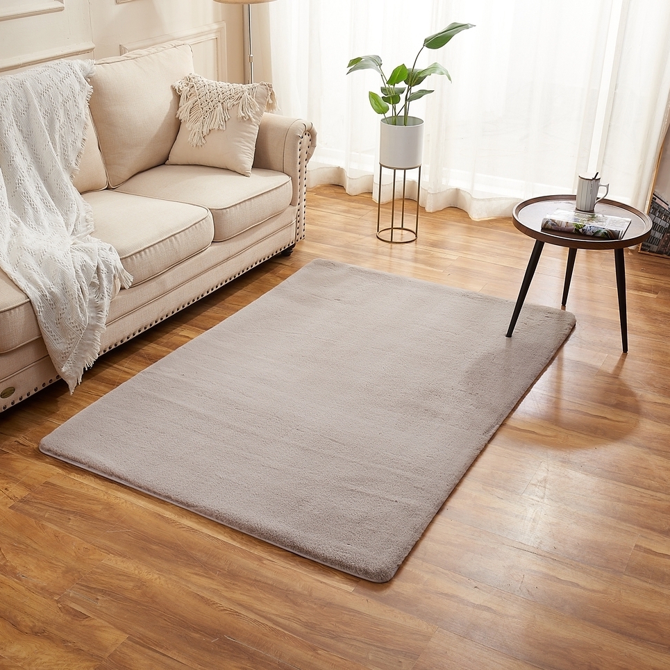 Изображение товара Ковер полиэстер Bingo 120x180 см бежевый мягкий и пушистый