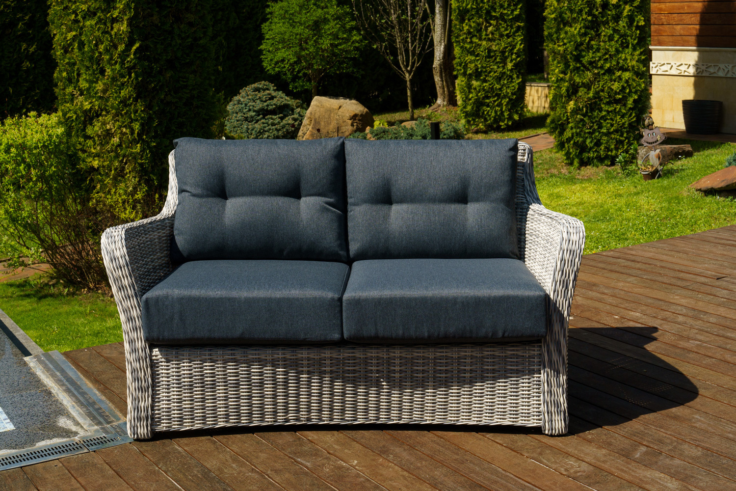 Изображение товара Диван садовый ВЕНЕЦИЯ 2-х местный из ротанга с подушками BESTA FIESTA