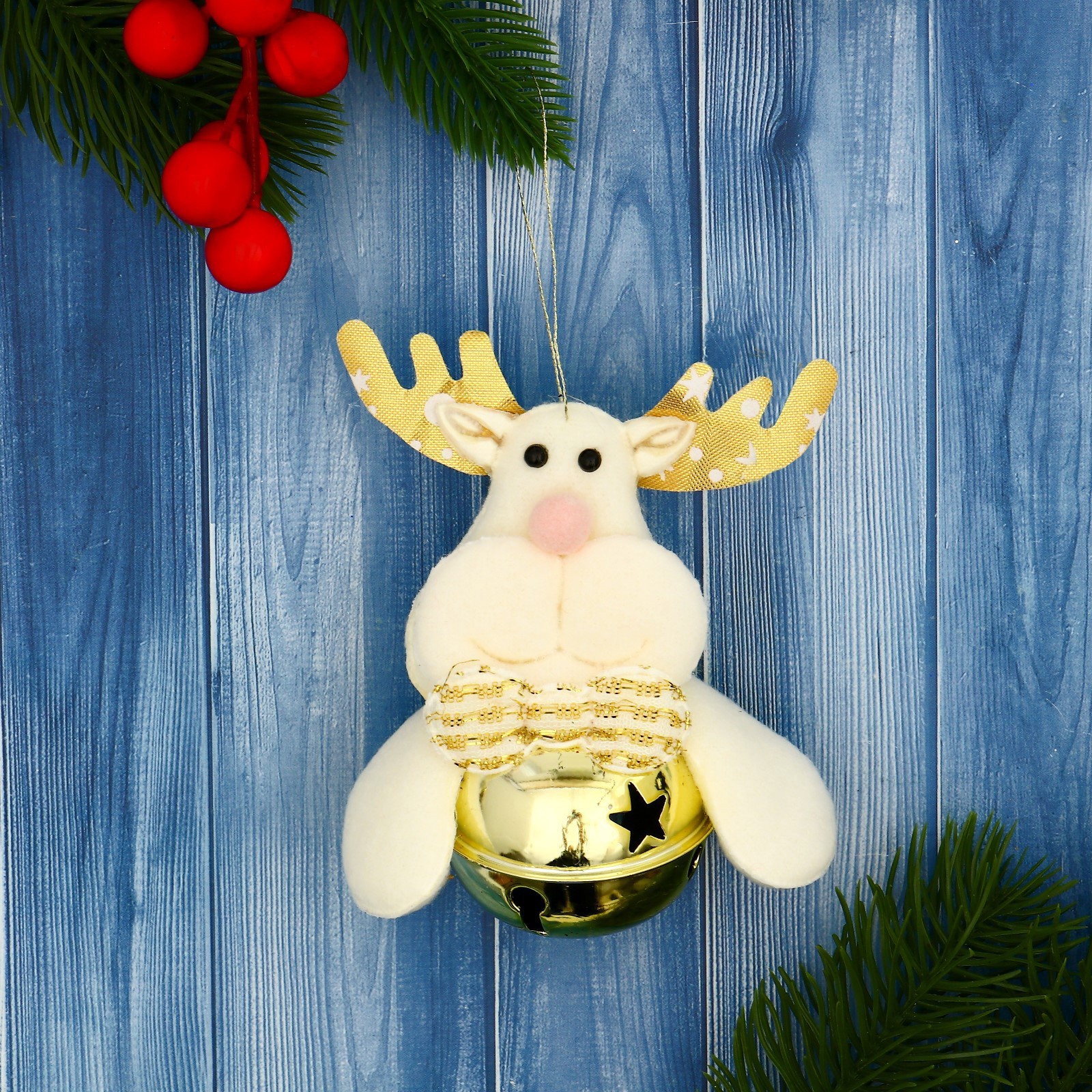 Изображение товара Елочная игрушка Олень в шарике Зимнее волшебство 8 см жёлтый/золотой