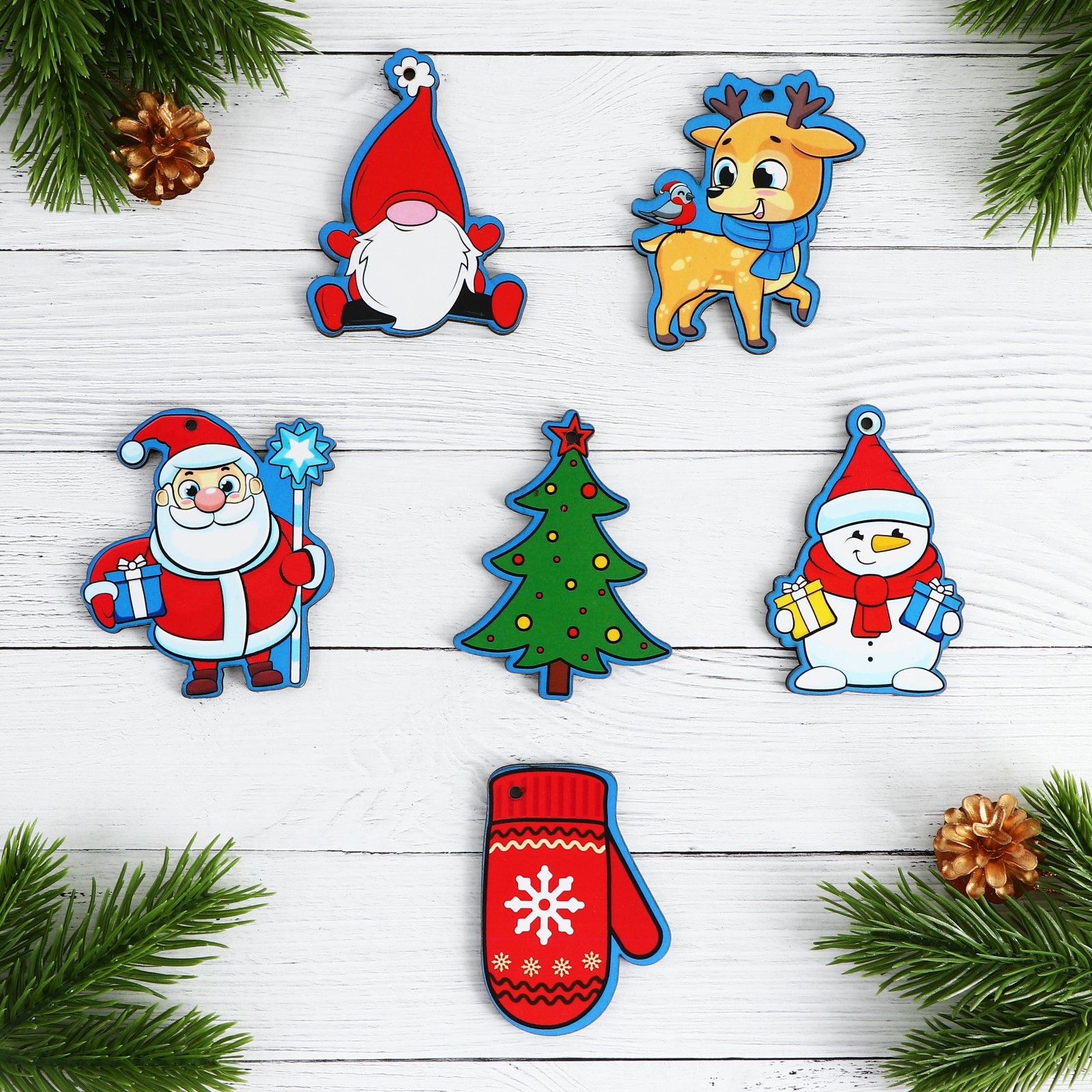 Изображение товара Набор елочных игрушек Цветные Зимнее волшебство 9827625 5 шт яркое украшение для елки