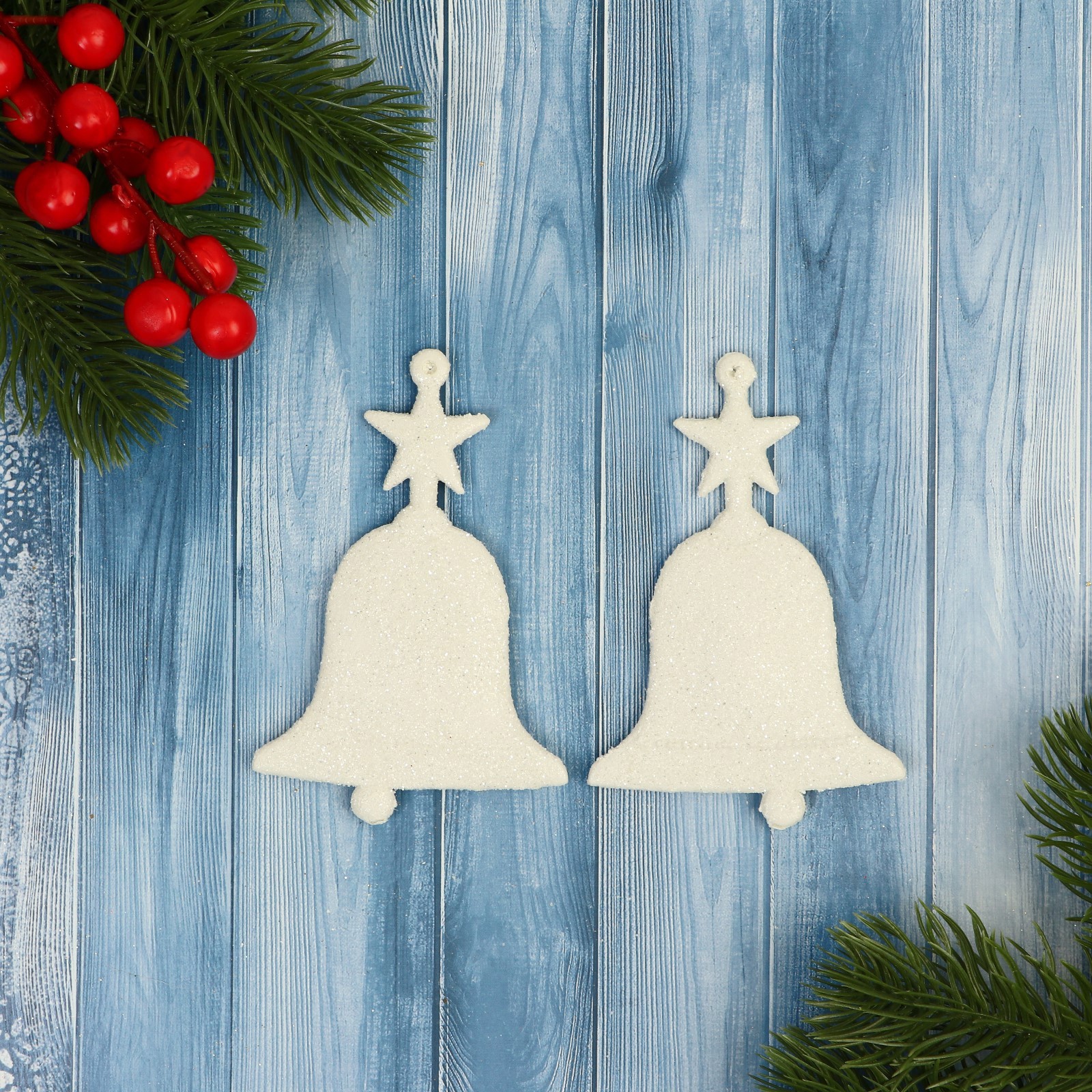 Изображение товара Набор елочных игрушек Колокольчик люкс Зимнее волшебство 9693061 белый 2 шт