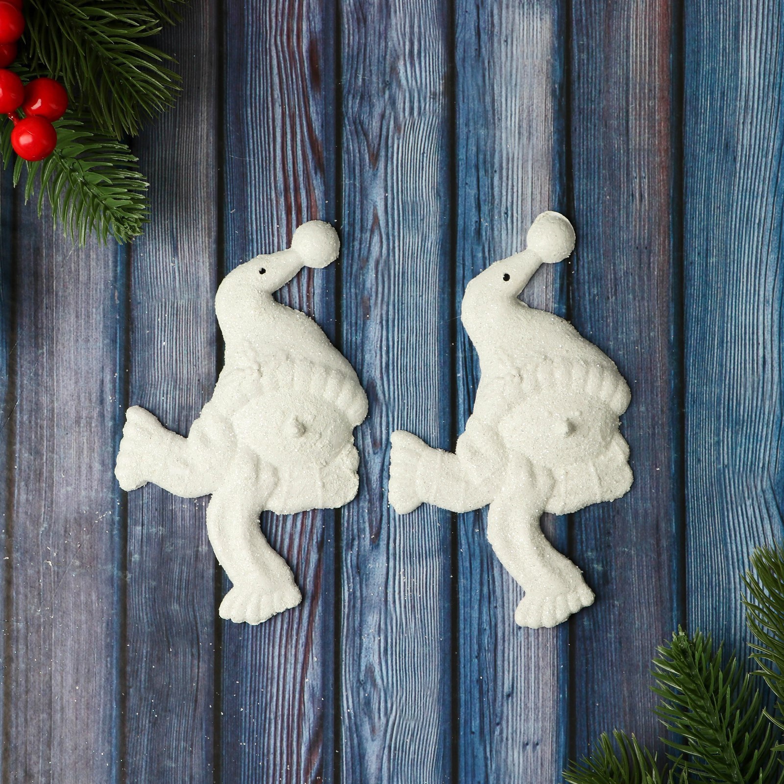 Изображение товара Набор елочных игрушек Гномик люкс Зимнее волшебство белый 2 шт дизайнерский декор