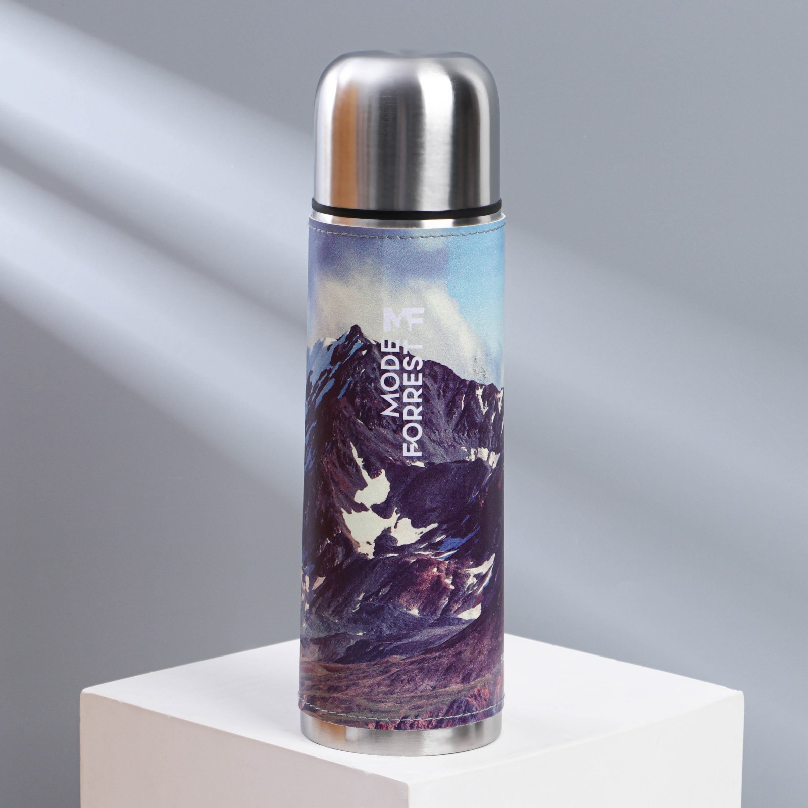 Изображение товара Термос 750 мл Mode forrest Гора металлическая колба серый теплосохраняющий длительное время