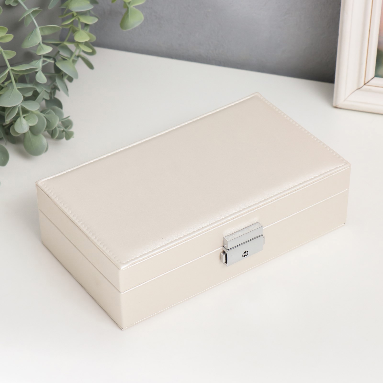 Изображение товара Шкатулка для украшений Белая матовая 6,5x12,6x21 см