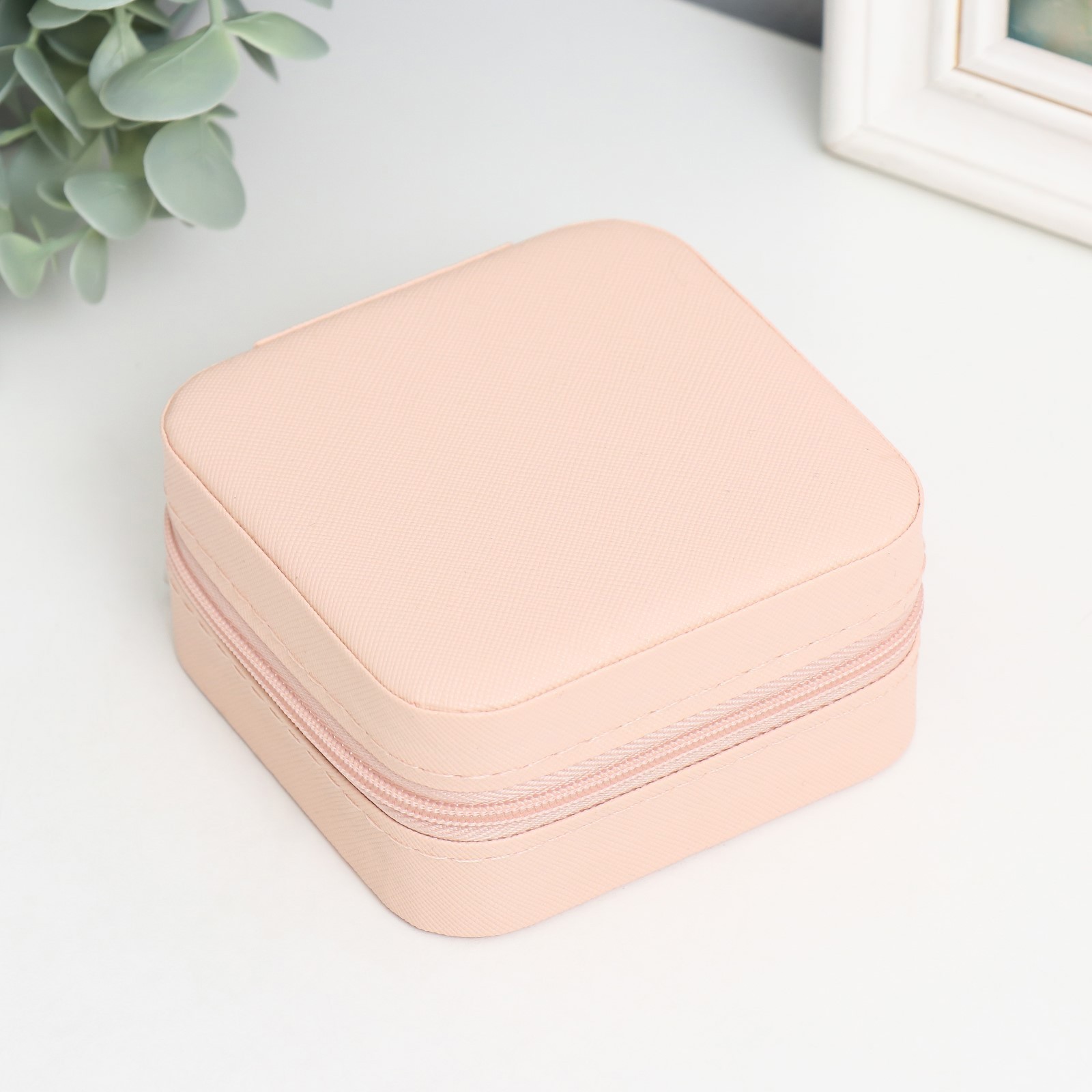 Изображение товара Шкатулка для украшений Элегия. Квадратная розовый 5x10x10 см