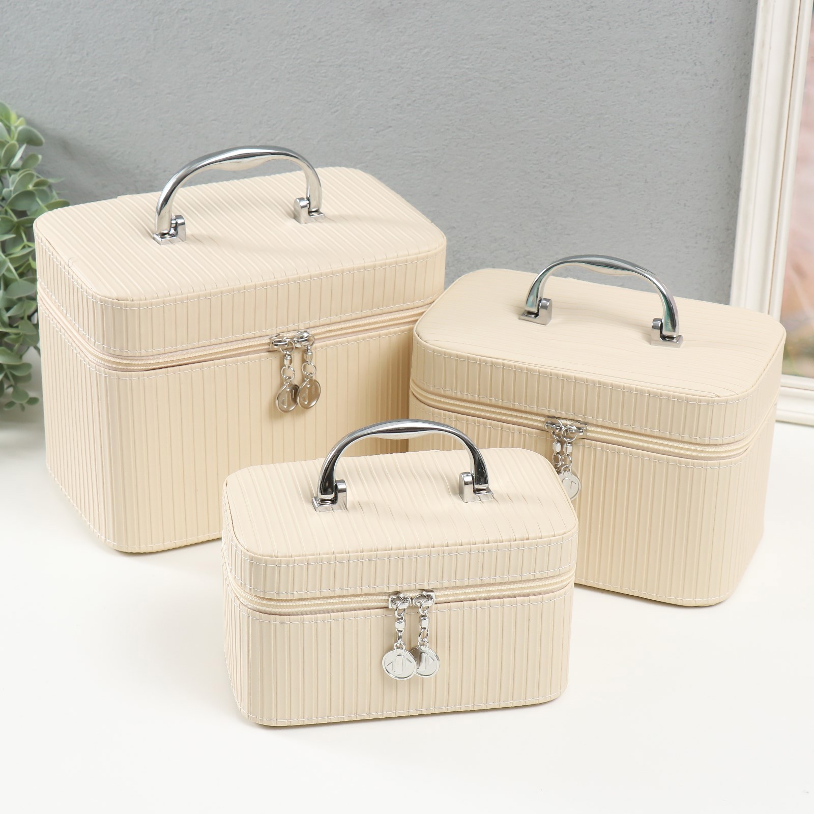 Изображение товара Шкатулка с зеркалом Локки Белый набор 3 шт