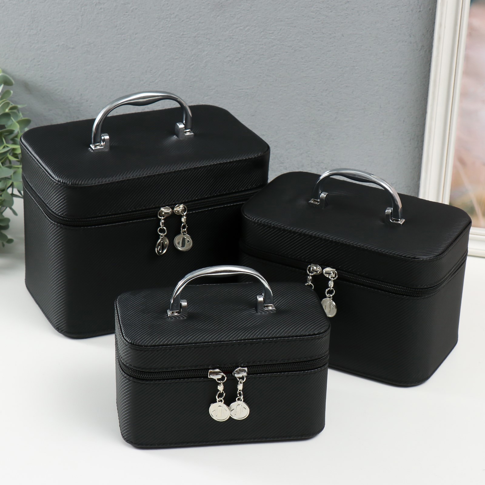 Изображение товара Шкатулка с зеркалом "Штрих.Чёрный" набор 3 шт