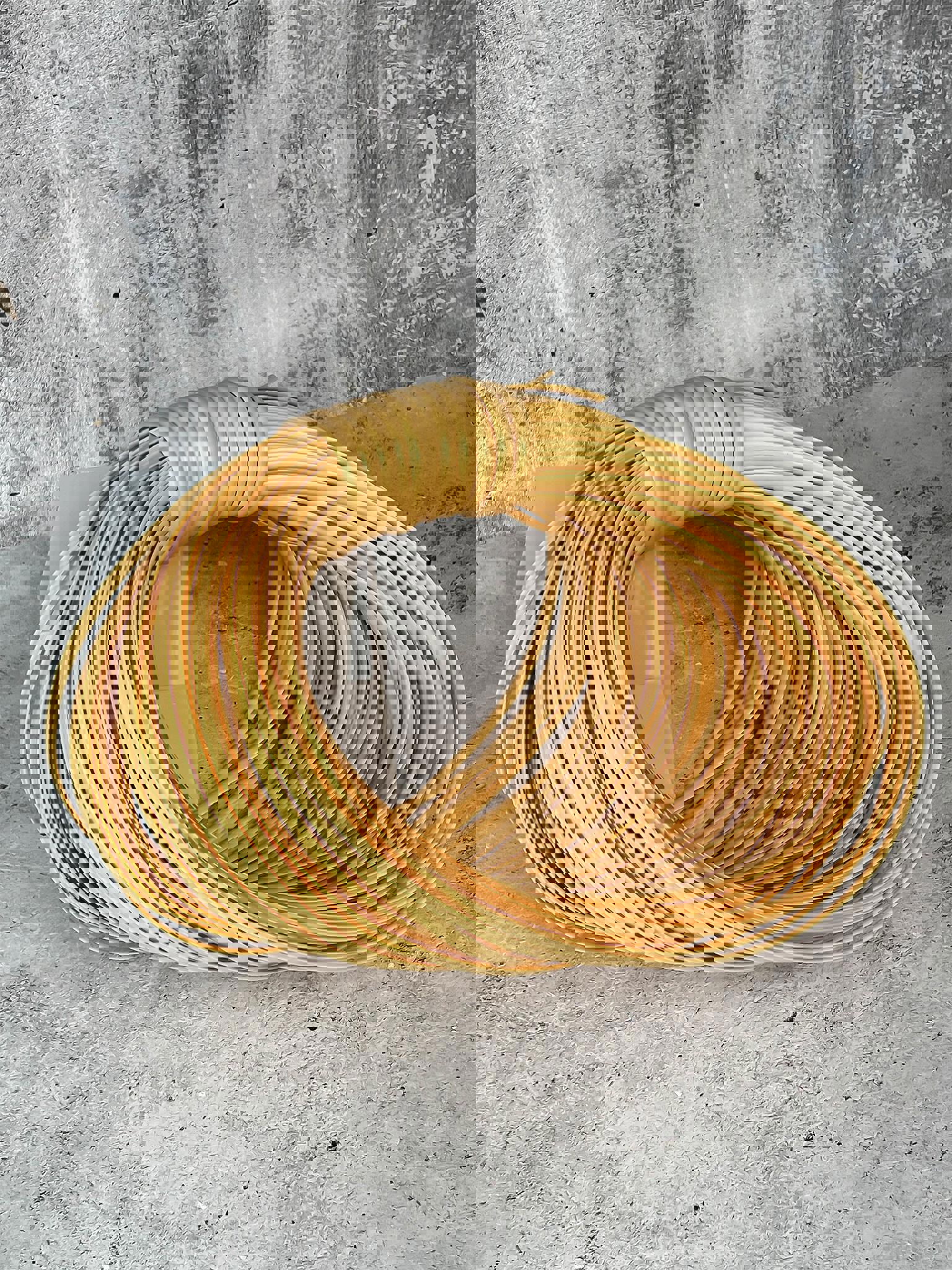 Изображение товара Ротанг для плетения полумесяц 8 мм бежевый 1 кг