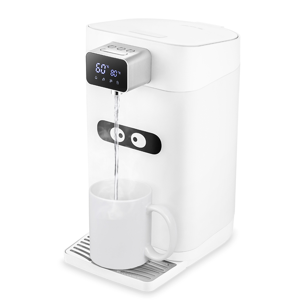 Изображение товара Электрический чайник Kitfort КТ-2515 4.5 л сталь и пластик цвет белый