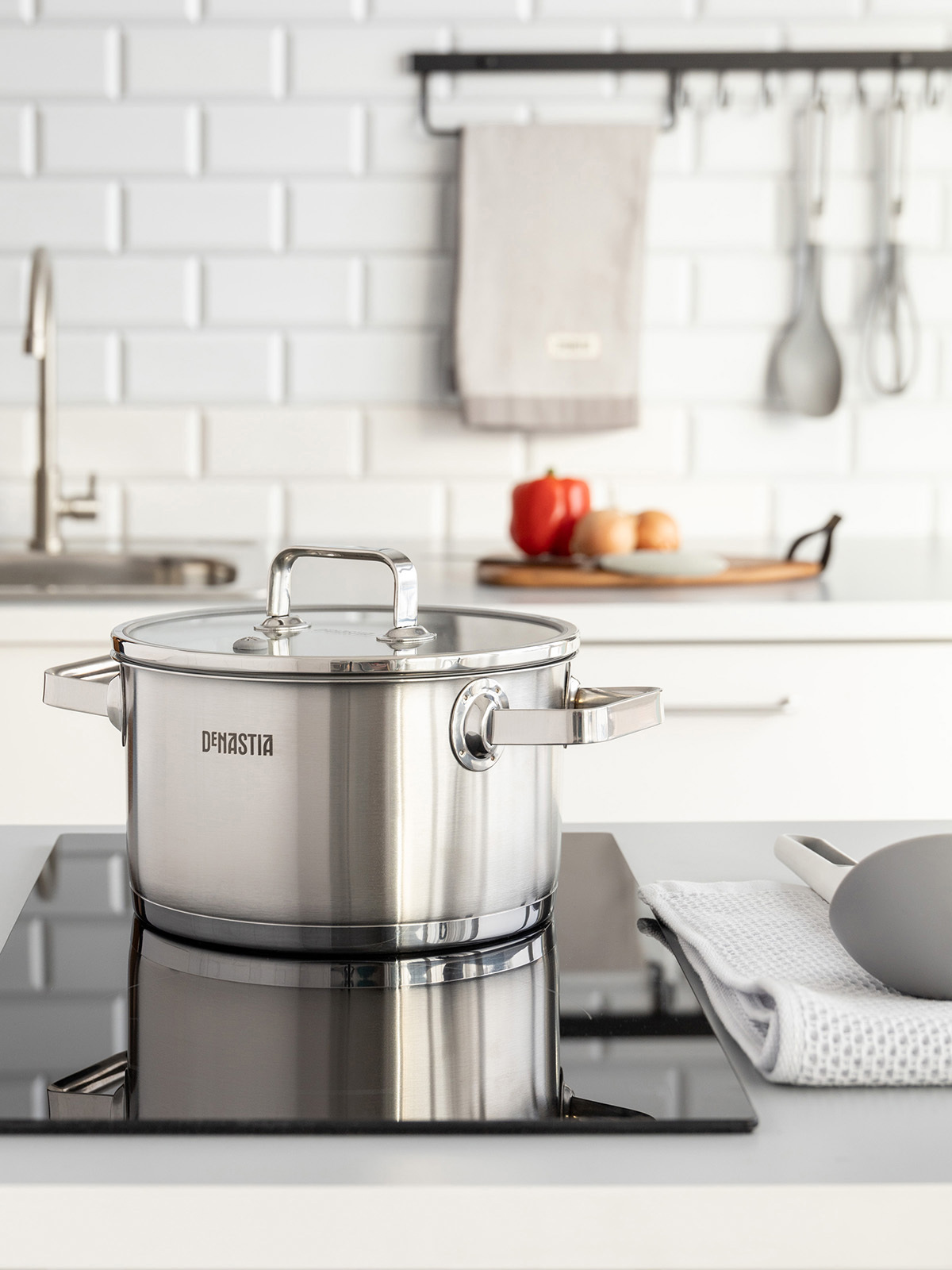 Изображение товара Кастрюля с крышкой 3.5 л из нержавеющей стали DeNASTIA, подходит для индукции