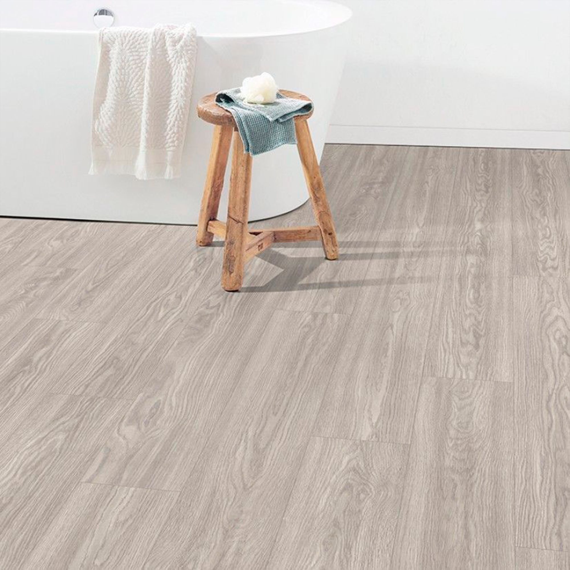 Изображение товара Ламинат Egger Дуб Сория светло-серый 8 мм 32 класс с фаской 1.99 м²