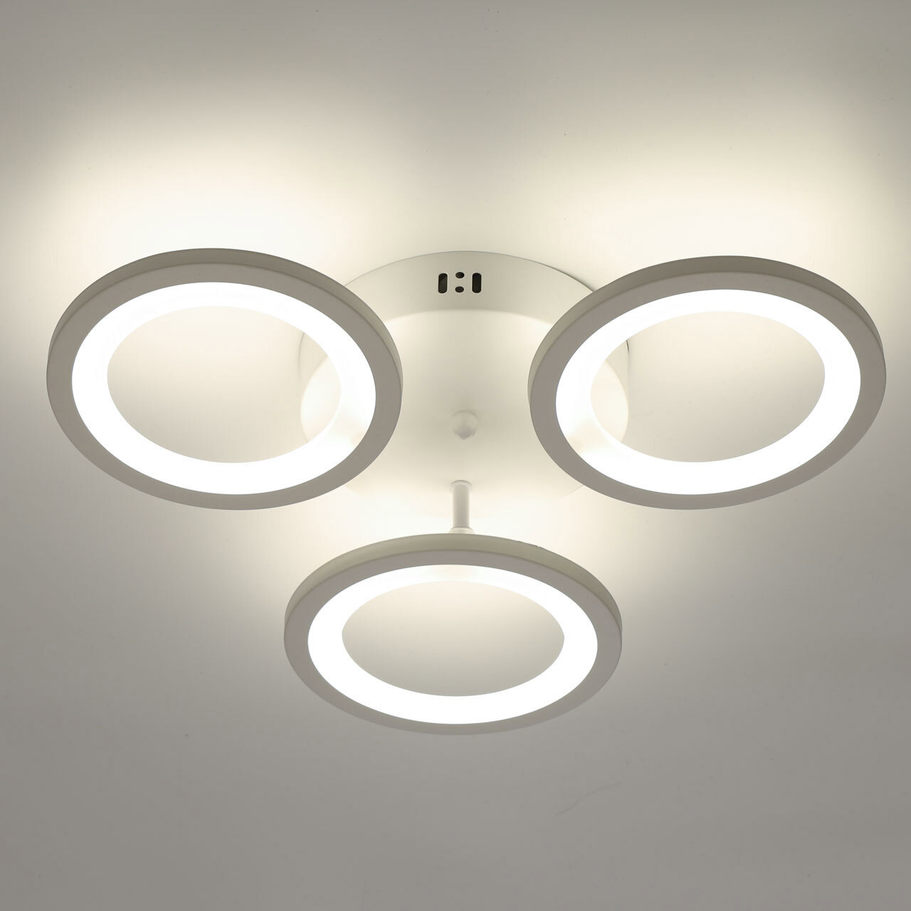 Изображение товара Люстра потолочная светодиодная de City Мадлен RGBW 18м2 с пультом