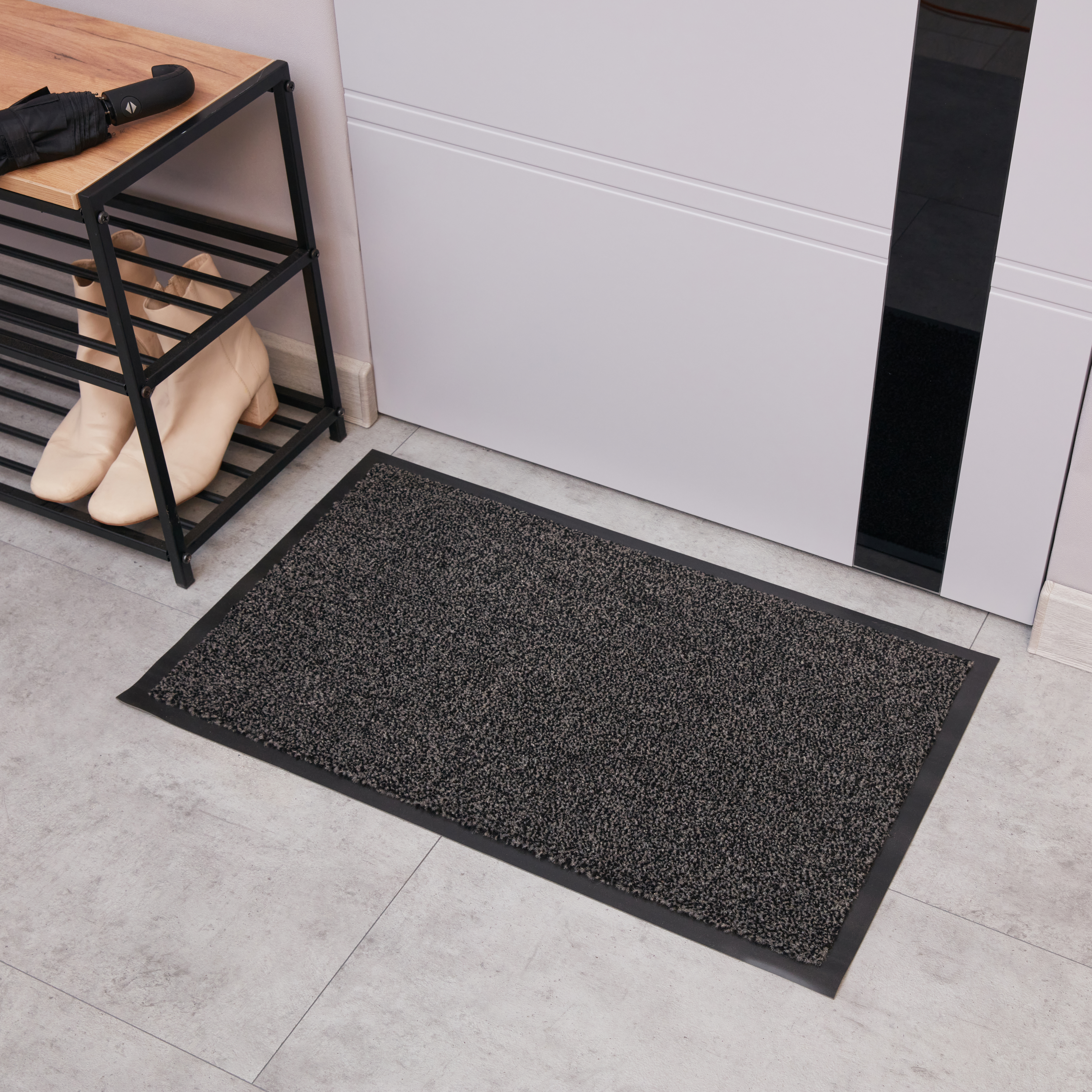 Изображение товара Коврик Inspire Gabriel 45x75 см полипропилен на ПВХ цвет тёмно-серый