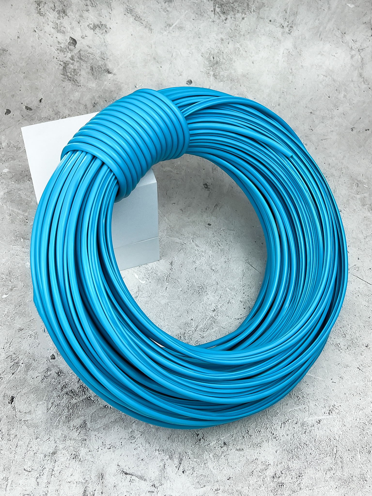 Изображение товара Ротанг для плетения полутрубка 6 мм 1кг голубой Изображение товара Ротанг для плетения полутрубка 6 мм 1кг голубой