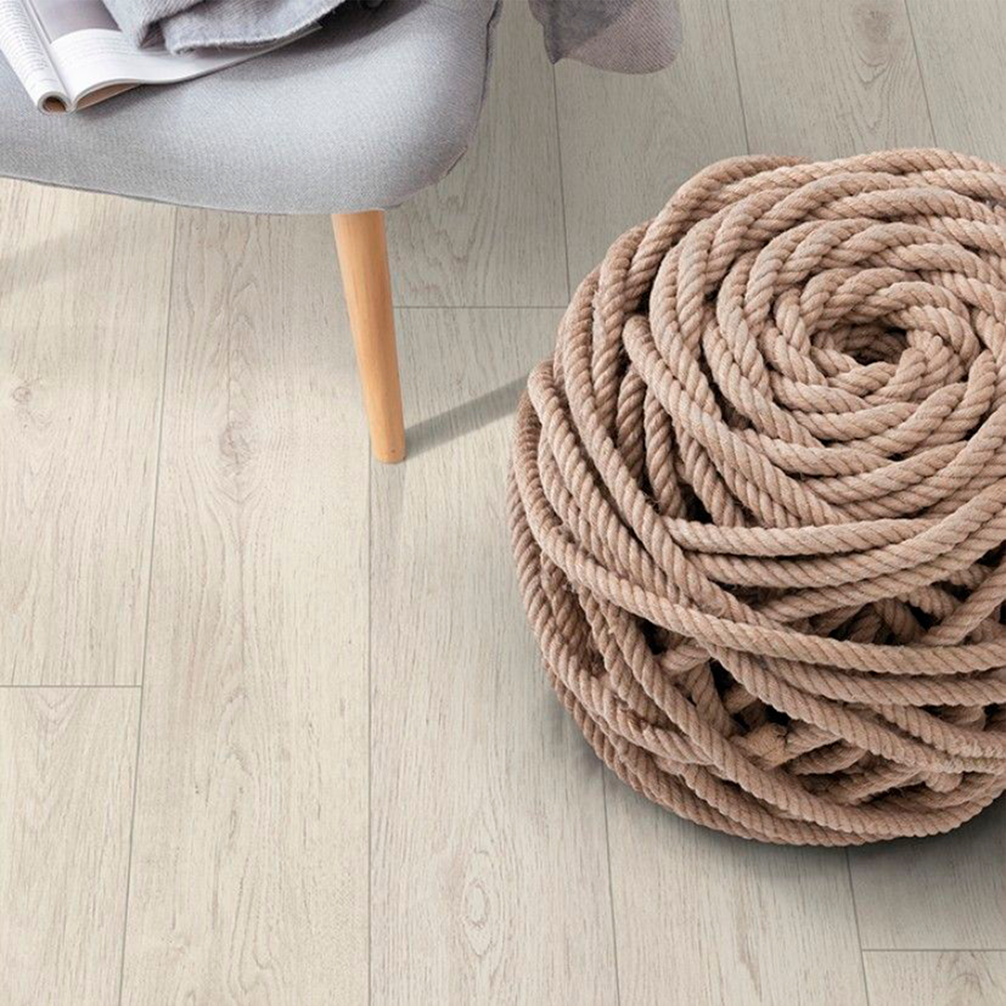 Изображение товара Ламинат Egger Дуб Кортина белый 8 мм класс 32 влагостойкий покрытие для пола