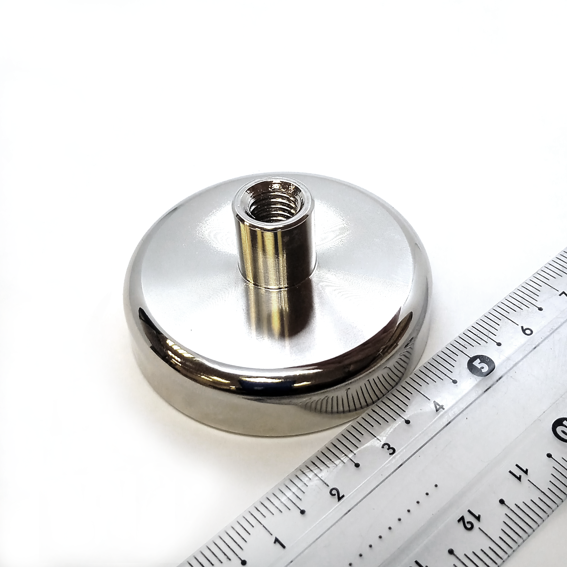 Изображение товара Магнитное крепление под болт D48 81 кг для дома и производства