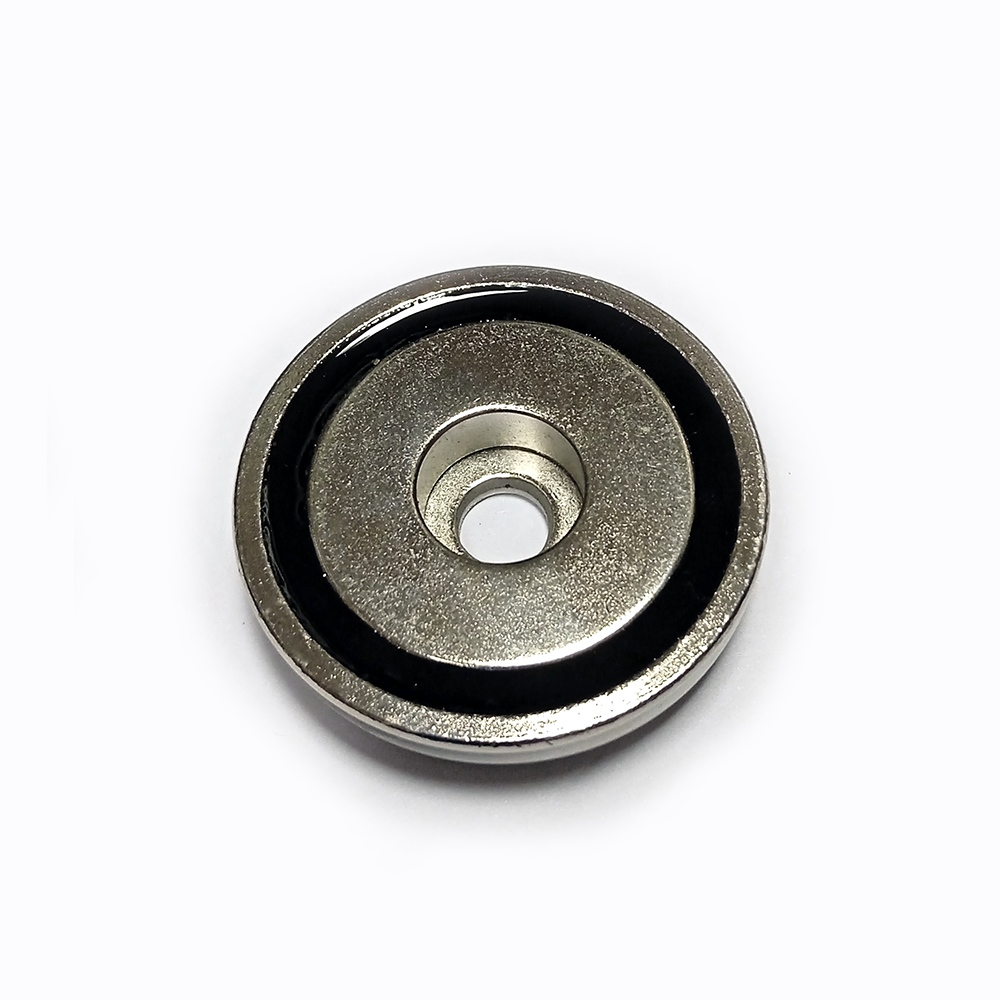 Изображение товара Магнитное крепление В48 с отверстием для болта до 63 кг металлическое минимальный диаметр отверстия