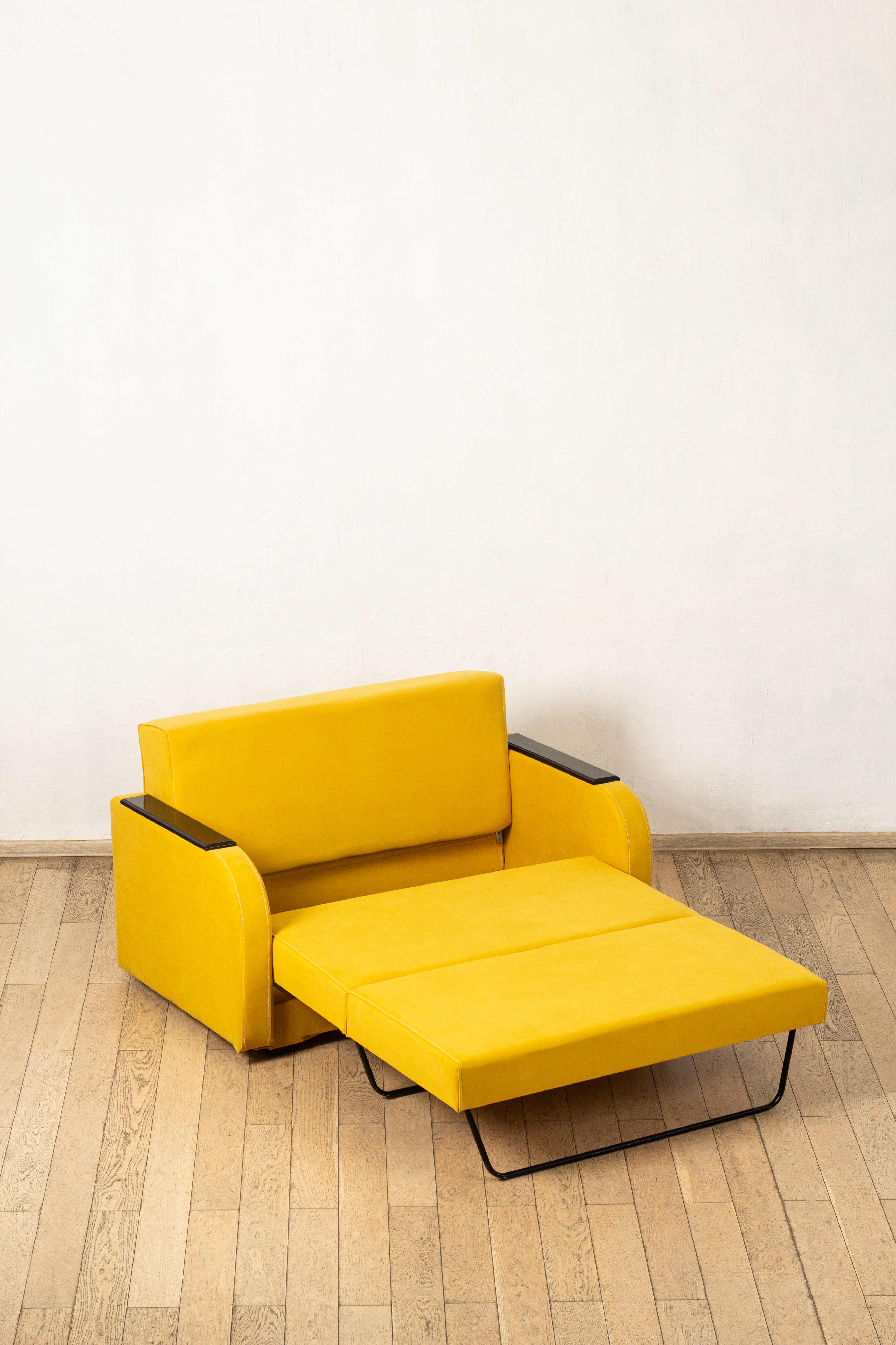 Изображение товара Раскладной диван Пуфа Какао 145x90x95 см велюр цвет желтый