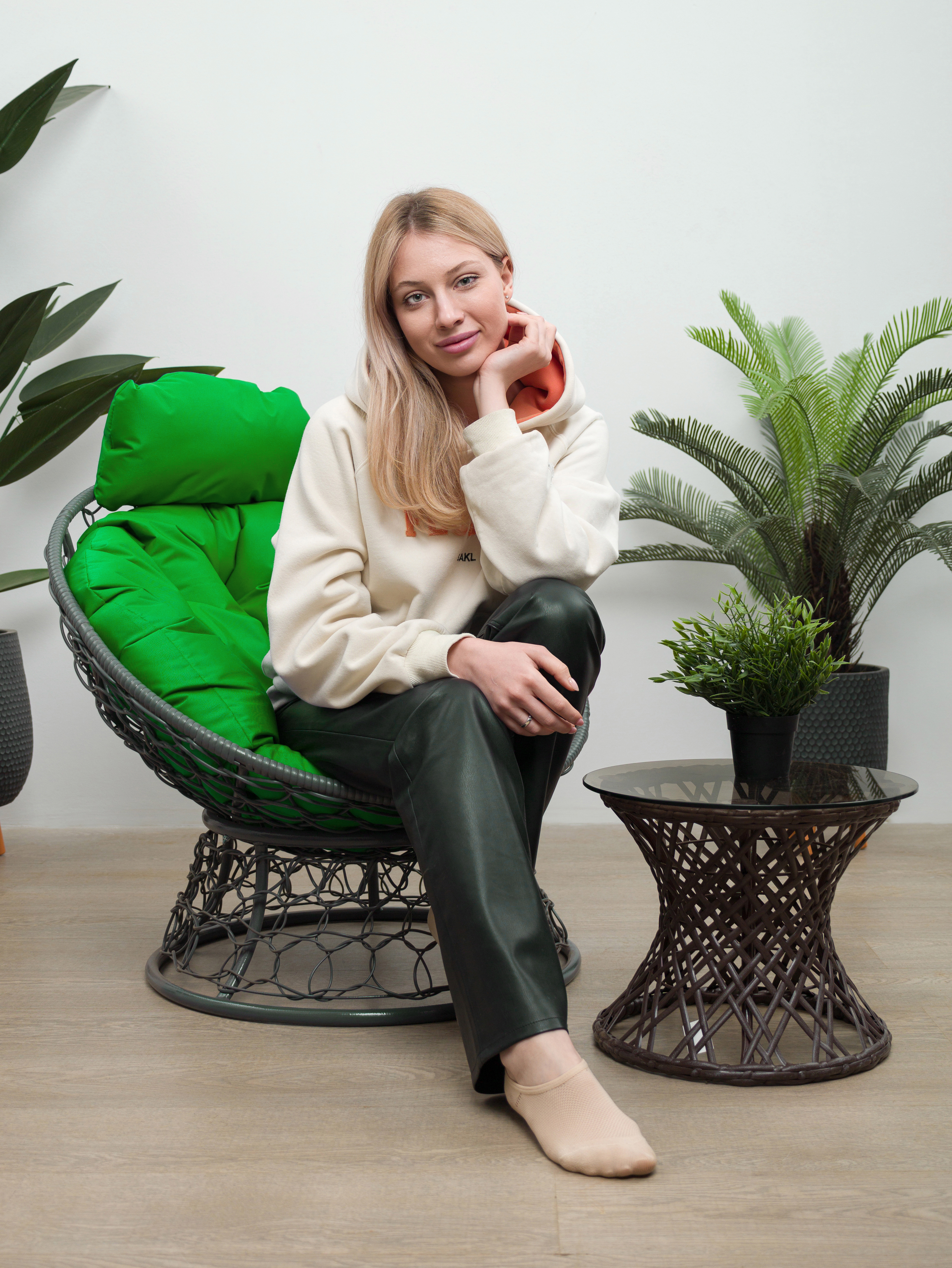 Изображение товара Кресло садовое M-group 12070304 Папасан мини 77 см x 81 см x 68 см искусственный ротанг серый/серебристый