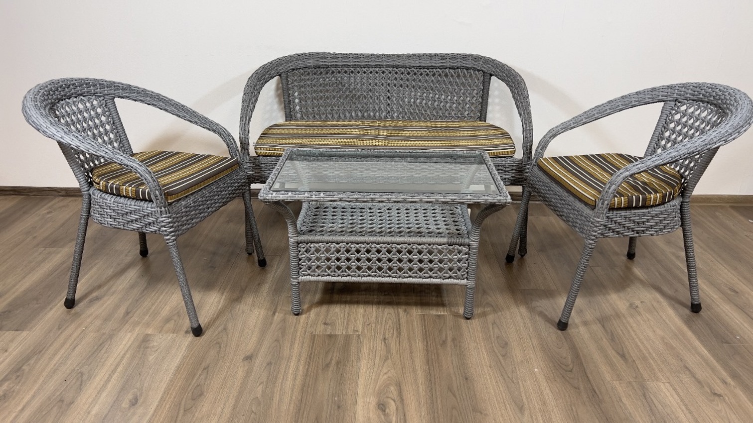 Изображение товара Садовая мебель для отдыха Aiko Deco искусственный ротанг серый/серебристый 4 предмета