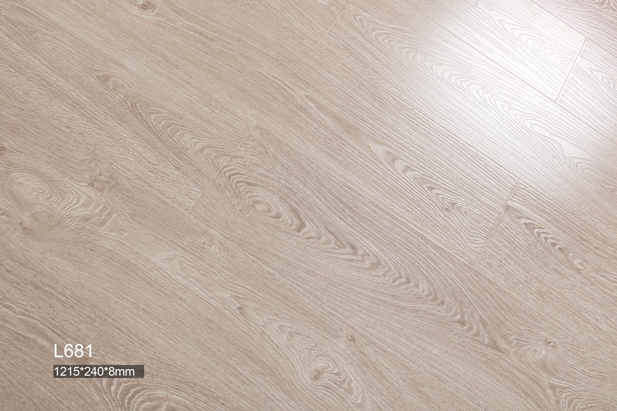 Изображение товара Ламинат Profield Ideal plus Дуб Виттория 34 класс водостойкий 8 мм 2.61 м²