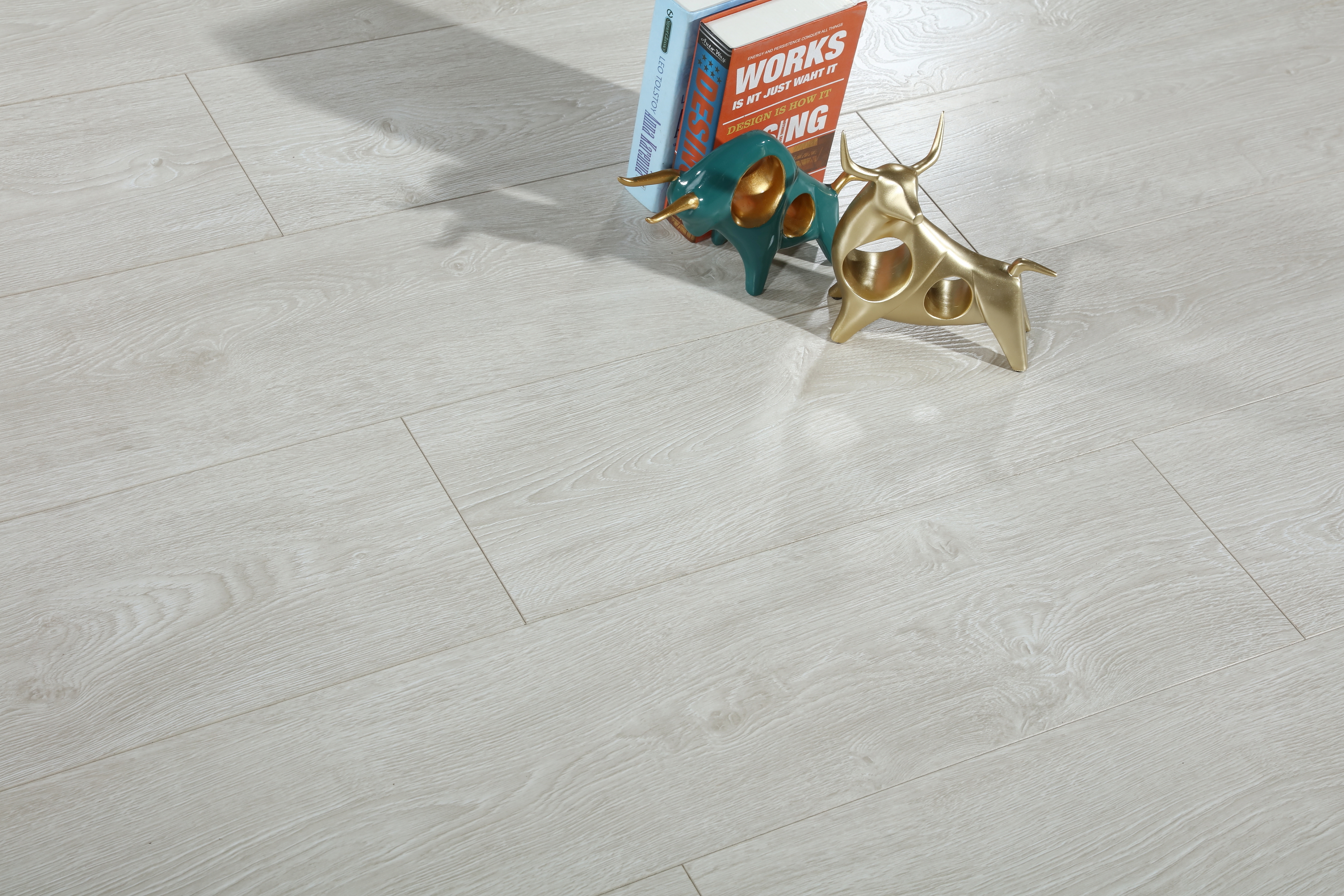 Изображение товара Ламинат Westerhof Maestro Super Step Дуб Нивель 12 мм 34 класс, фаска 1.75 м²