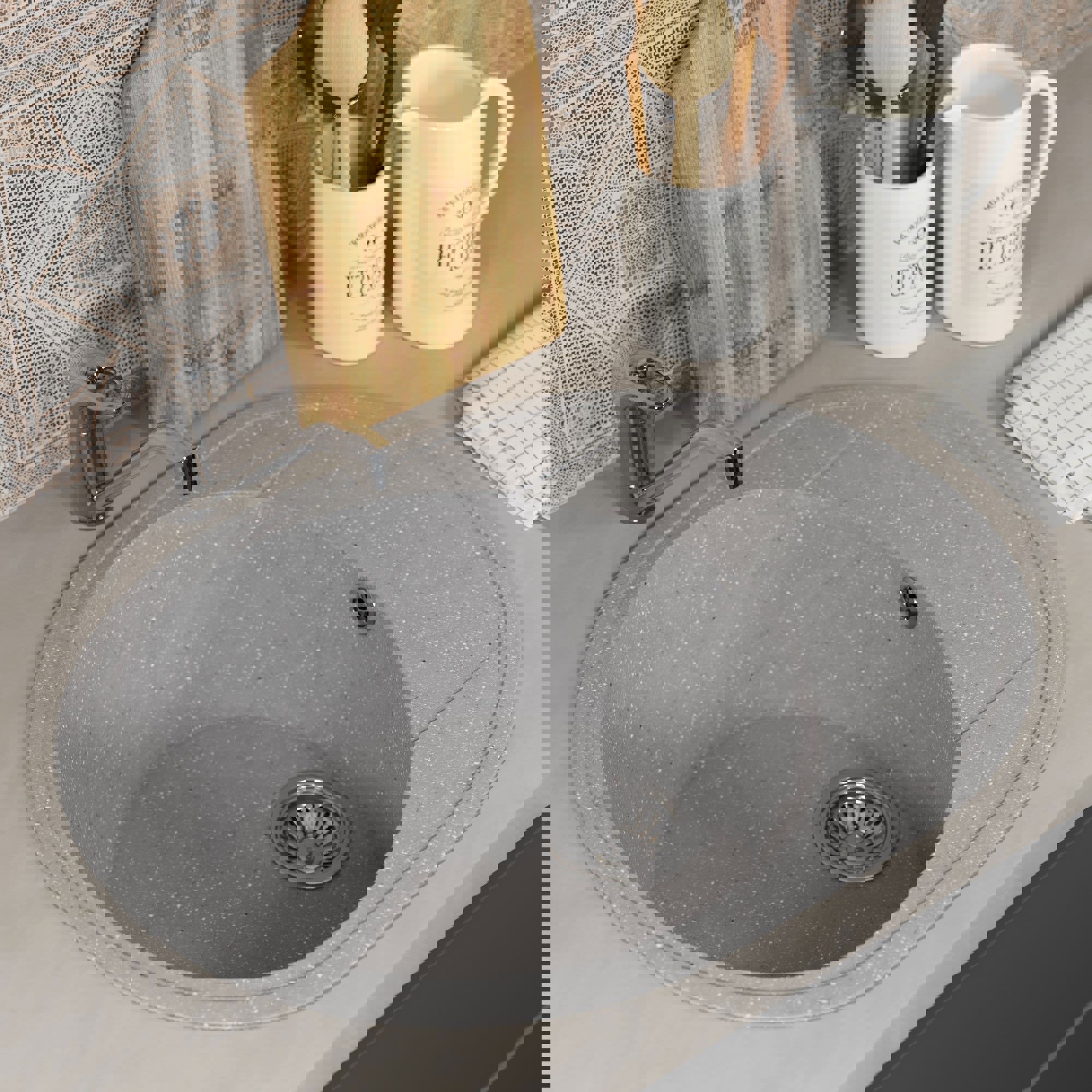 Изображение товара Мойка для кухни из искусственного камня 47x61 см с левым или правым крылом Uperwood ECON UPD-107m