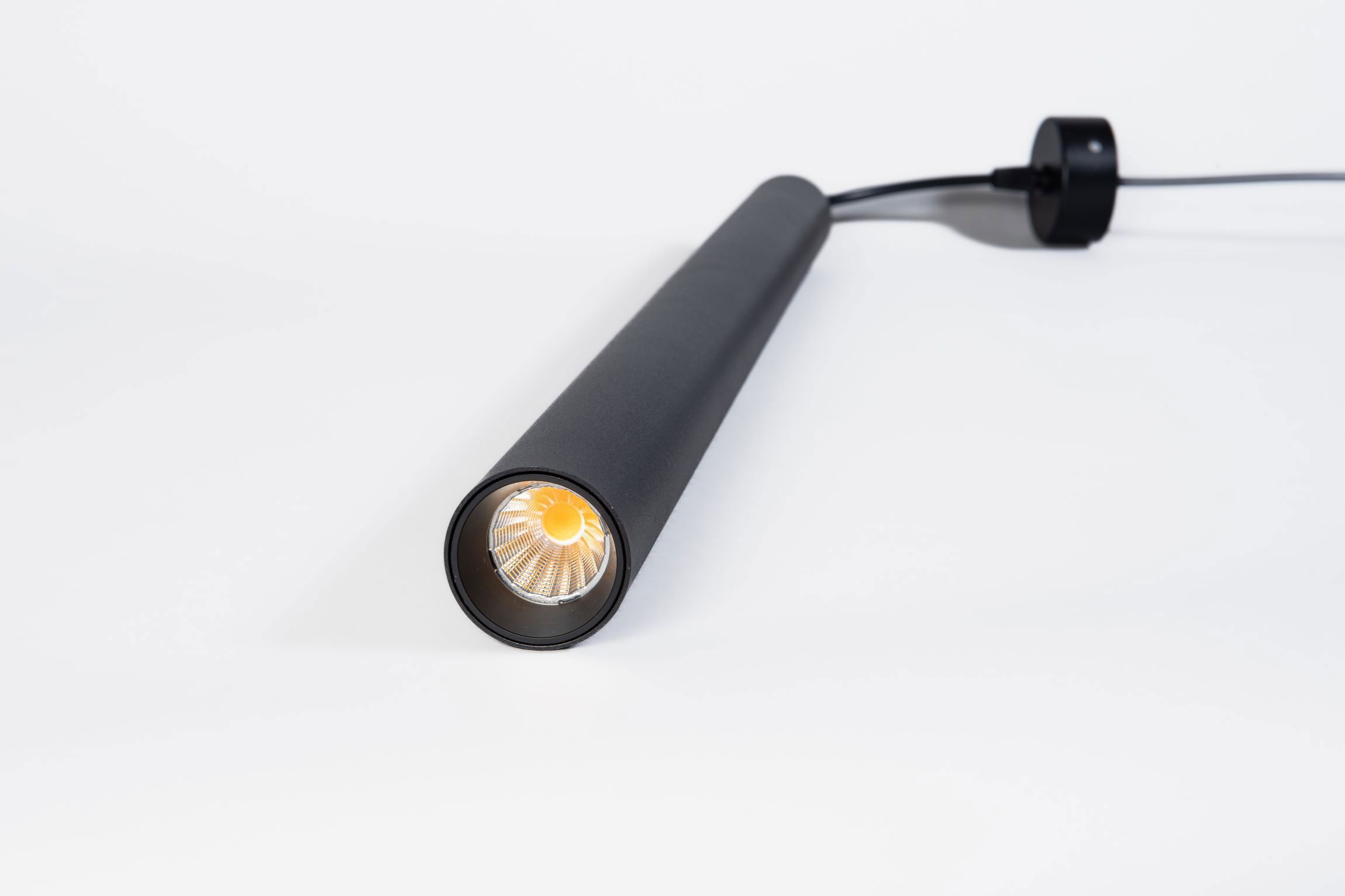 Изображение товара Светильник подвесной светодиодный Fiberli 12110201 4 м² нейтральный белый черный корпус