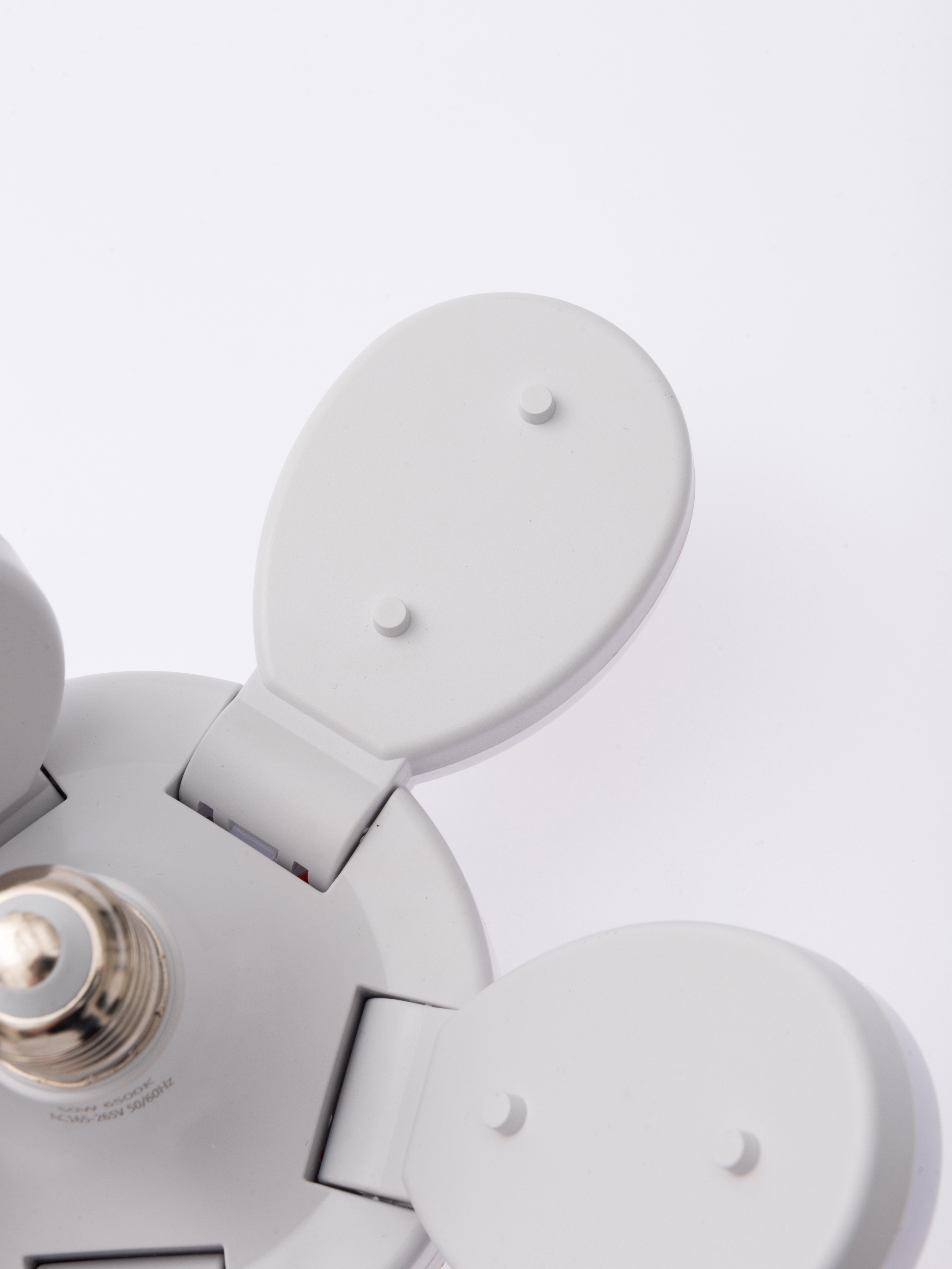 Изображение товара Люстра потолочная светодиодная Lushere Sv06 для дома и офиса 20 м² белая