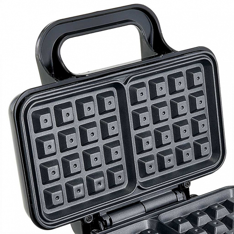 Изображение товара Вафельница Delta Lux DE-6400 черный 700 Вт квадратные толстые вафли