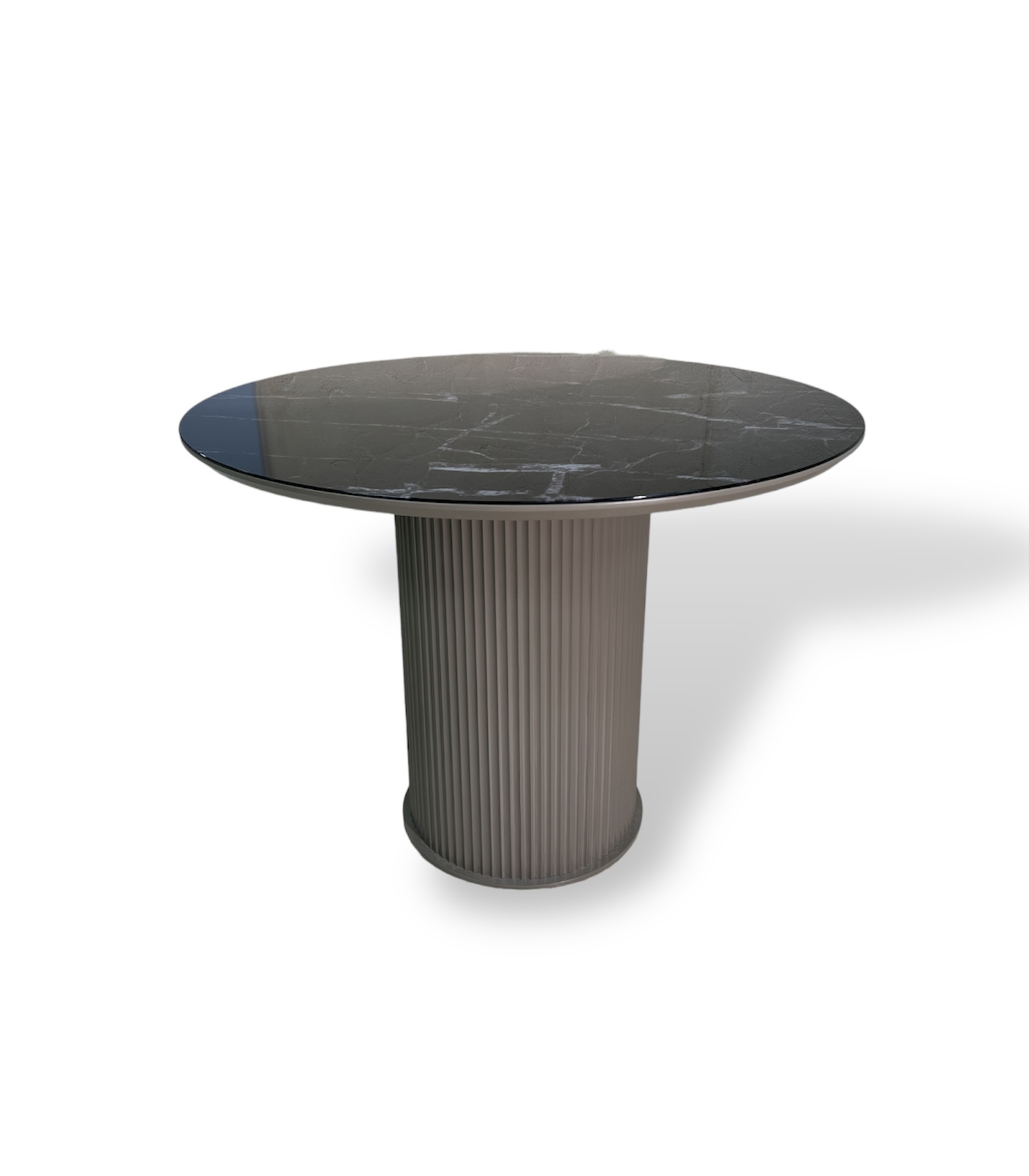 Изображение товара Стол круглый Пирамида 26 Стол grace 110x110 см МДФ цвет черный мрамор