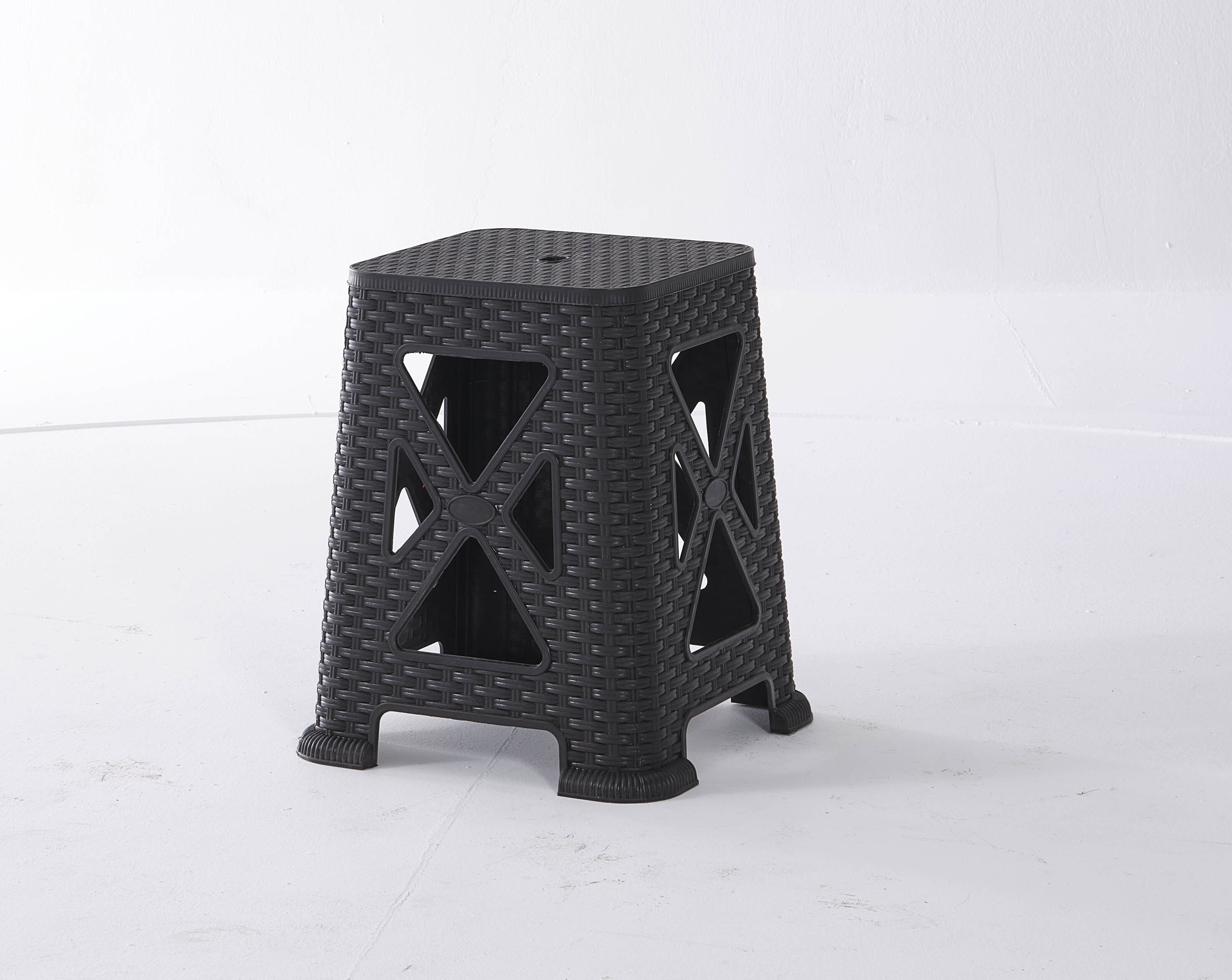 Изображение товара Садовый табурет Heniver SPE-R001 Rattan черный 30x30x46 см пластик