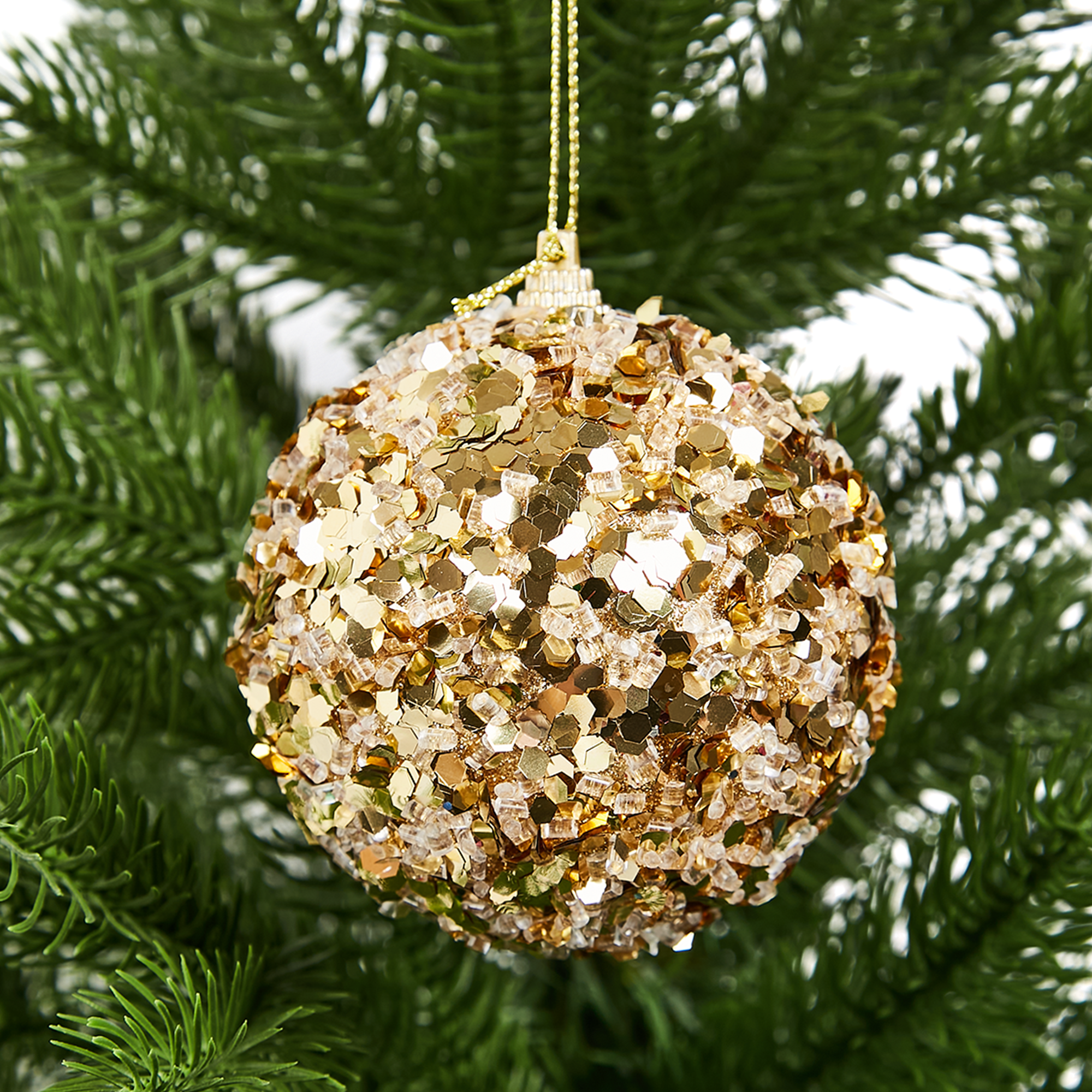 Изображение товара Елочный шар с золотистыми блестками Christmas, диаметр 8 см