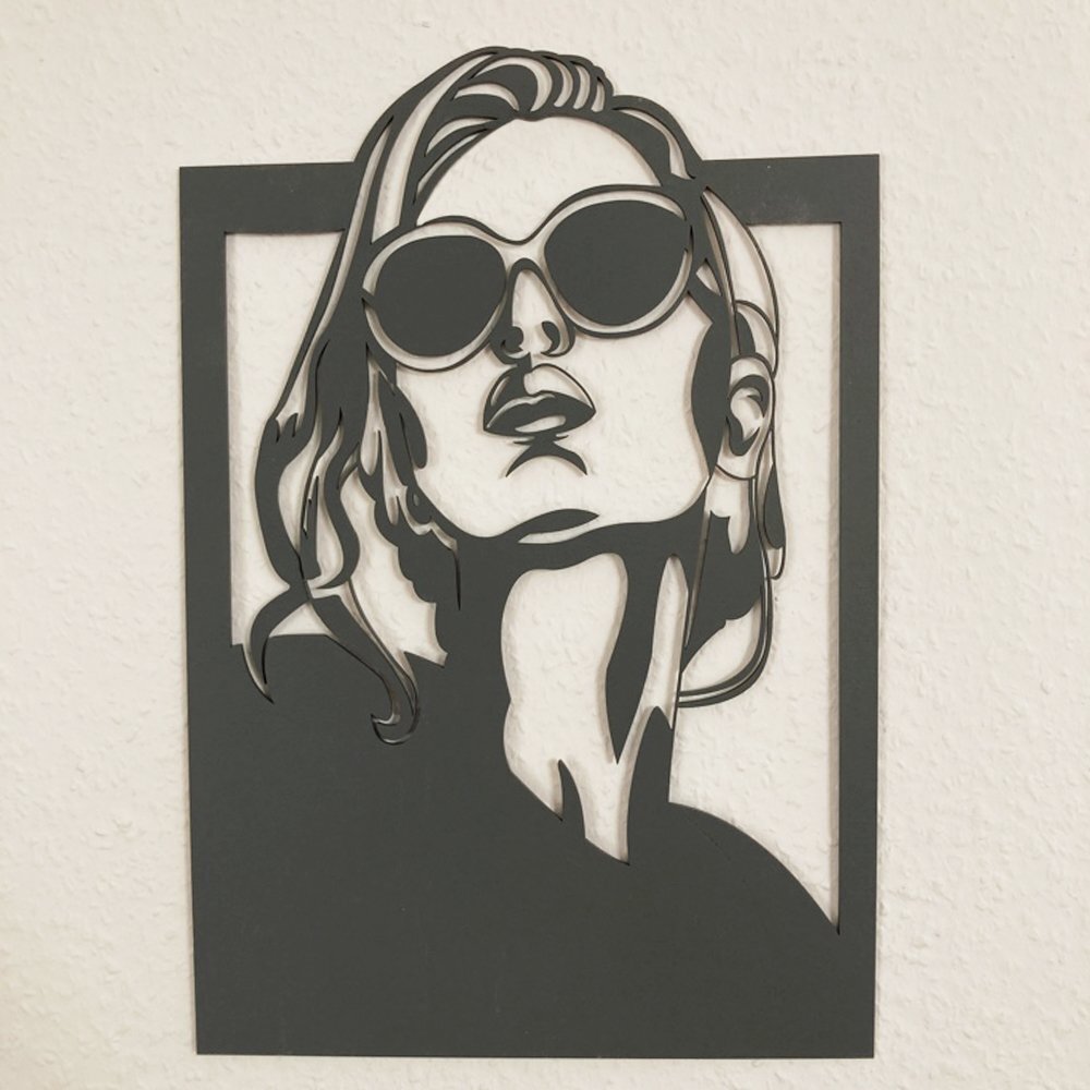 Изображение товара Деревянное настенное панно "Девушка" 44x36 см