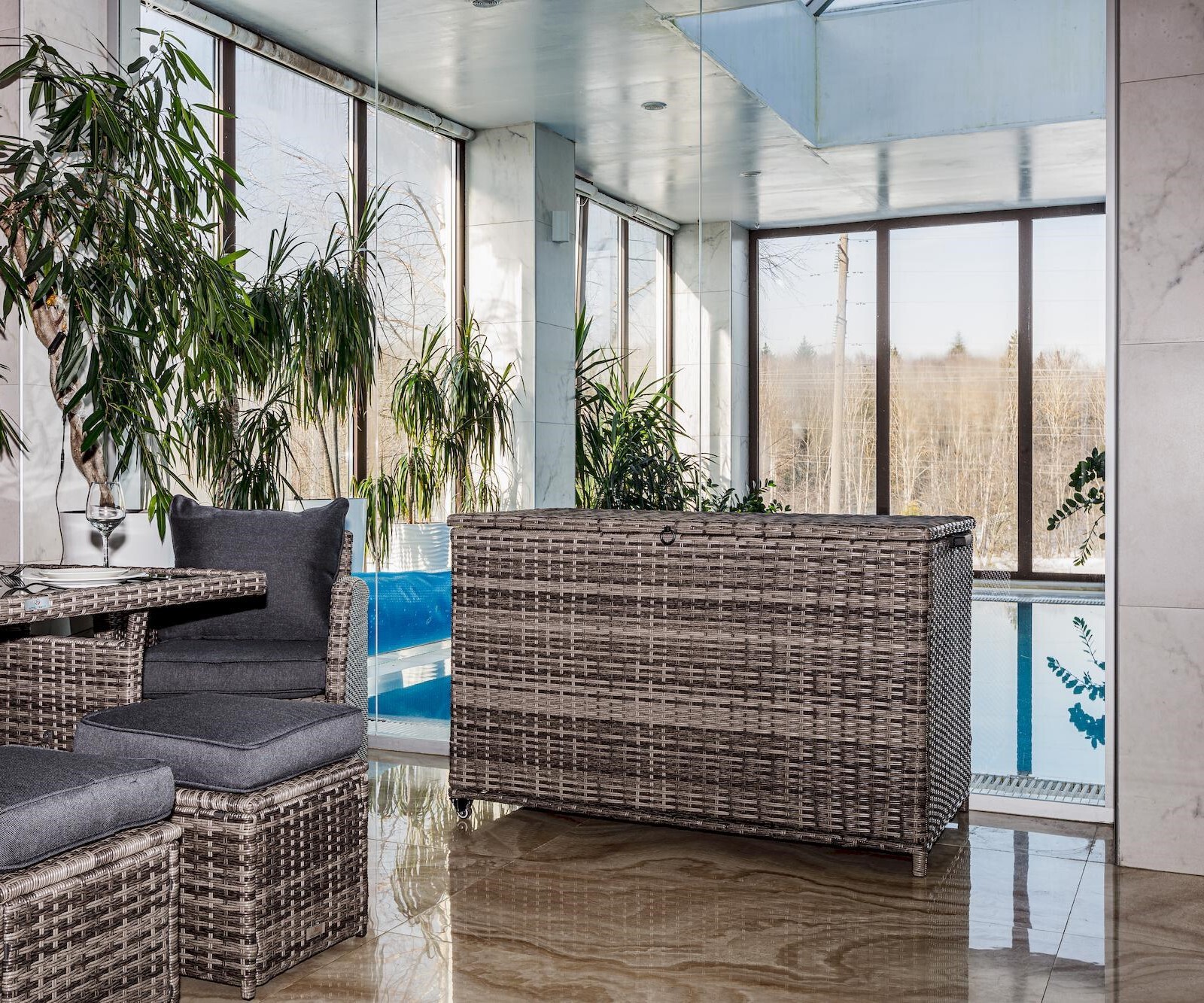 Изображение товара Садовый сундук Royal family RF-1115-71 из искусственного ротанга серого цвета