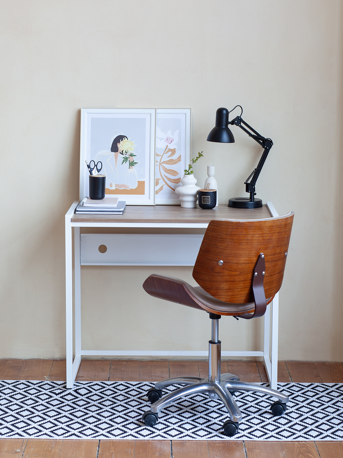 Изображение товара Письменный стол AGORA от GreenWeen с металлическим каркасом и деревянной столешницей